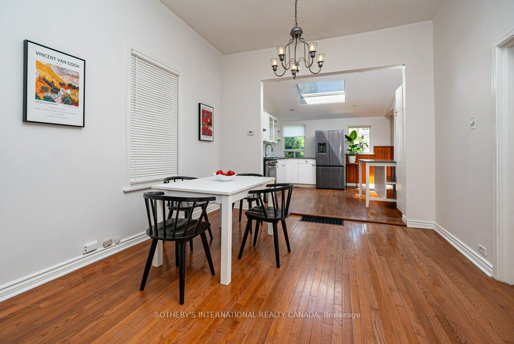 692 Woodbine Avenue Property Photo 9