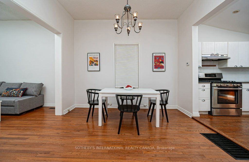 692 Woodbine Avenue Property Photo 10