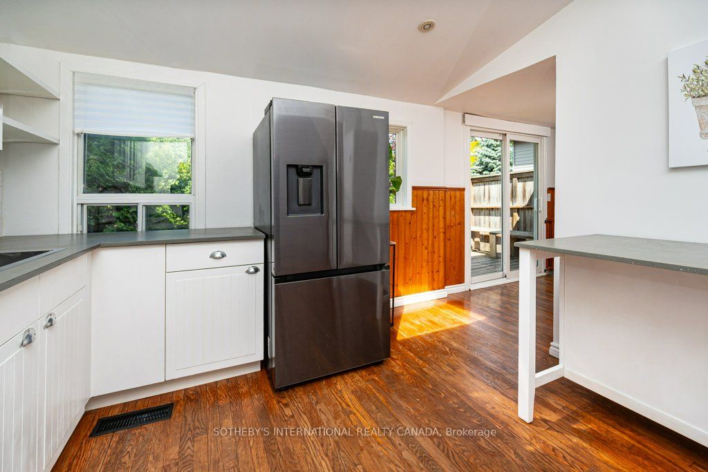 692 Woodbine Avenue Property Photo 13