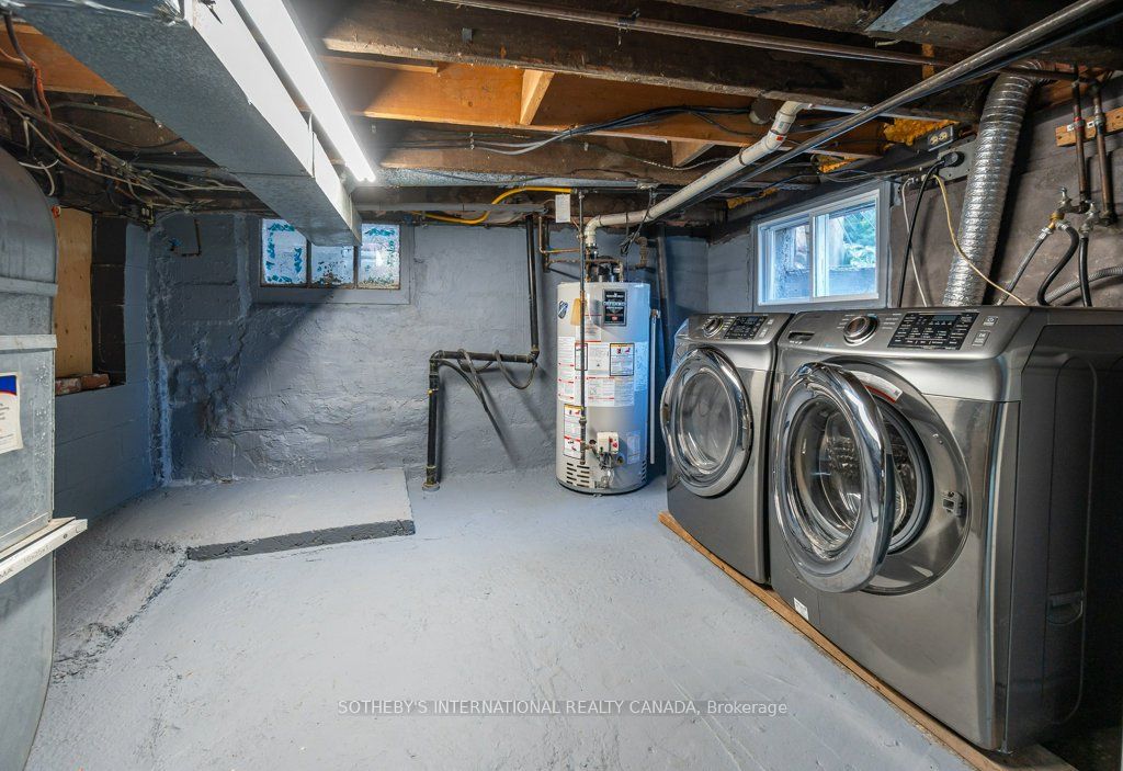 692 Woodbine Avenue Property Photo 24