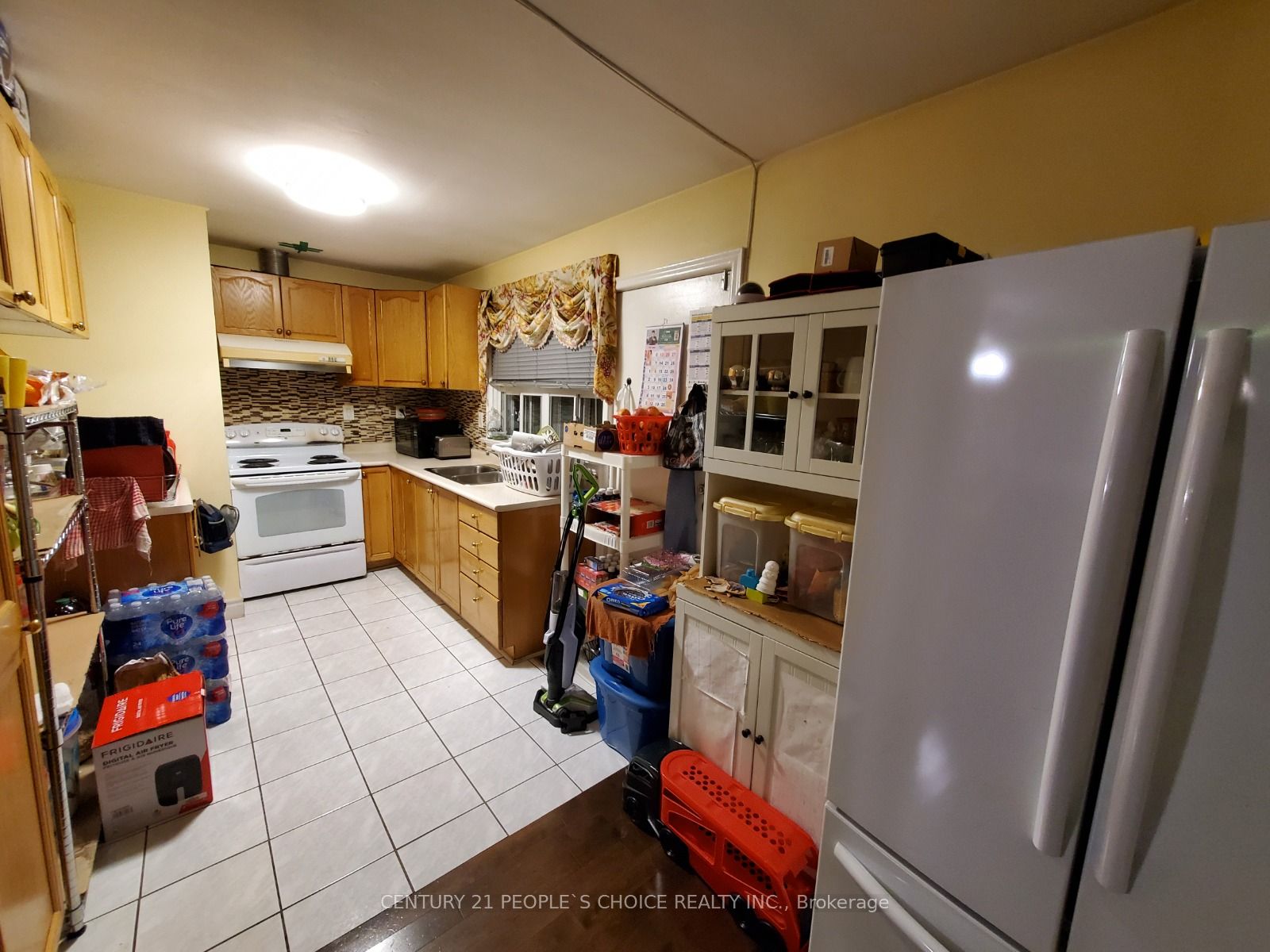 944 Midland Avenue Property Photo 1