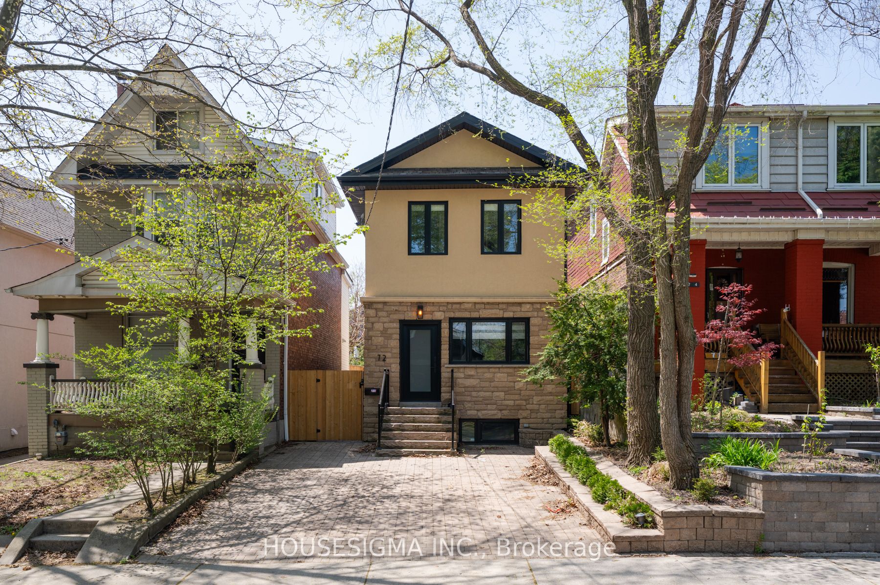 #lower - 72 Redwood Avenue Property Photo 1