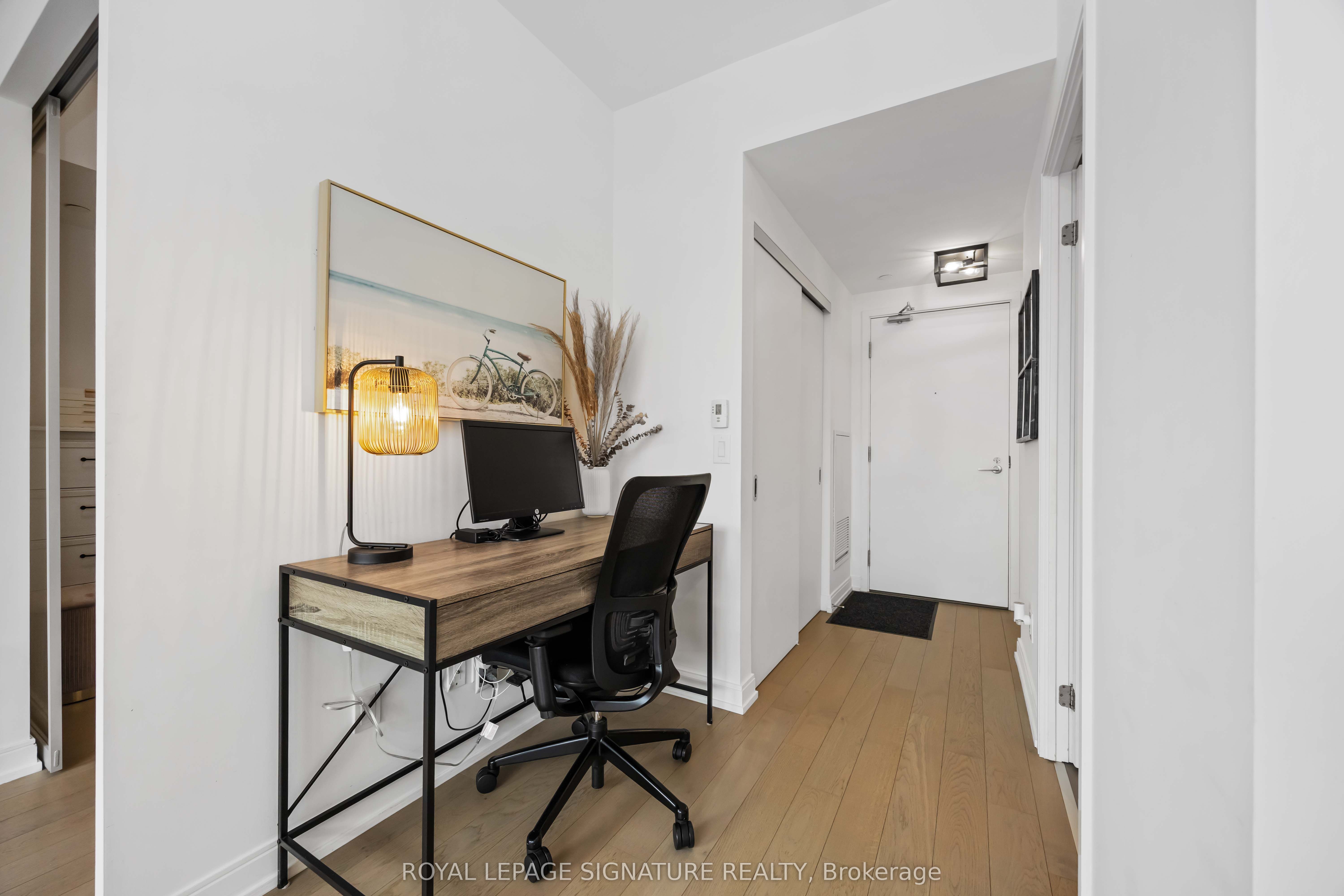 1100 Kingston Road 513 Property Photo 3