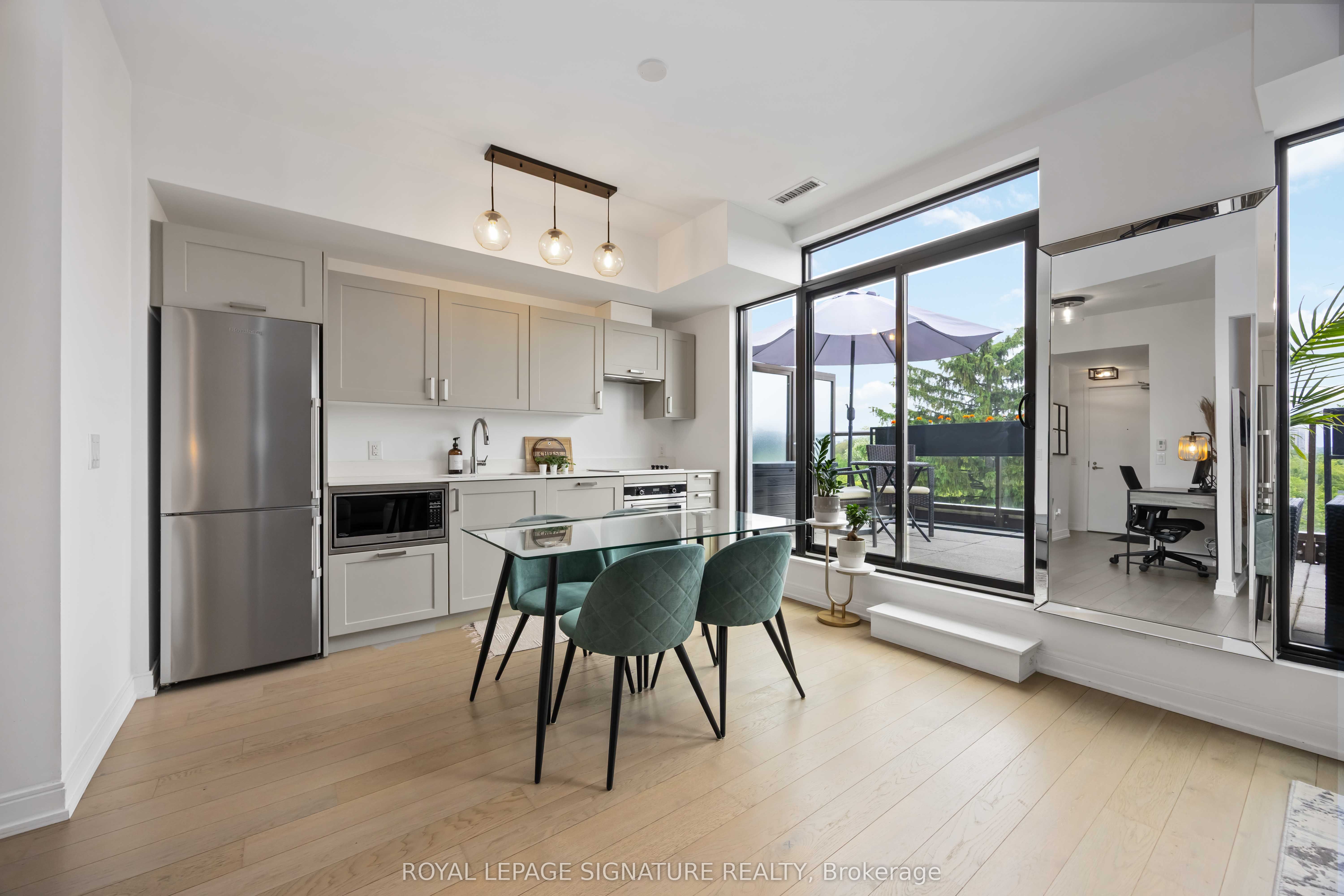 1100 Kingston Road 513 Property Photo 10