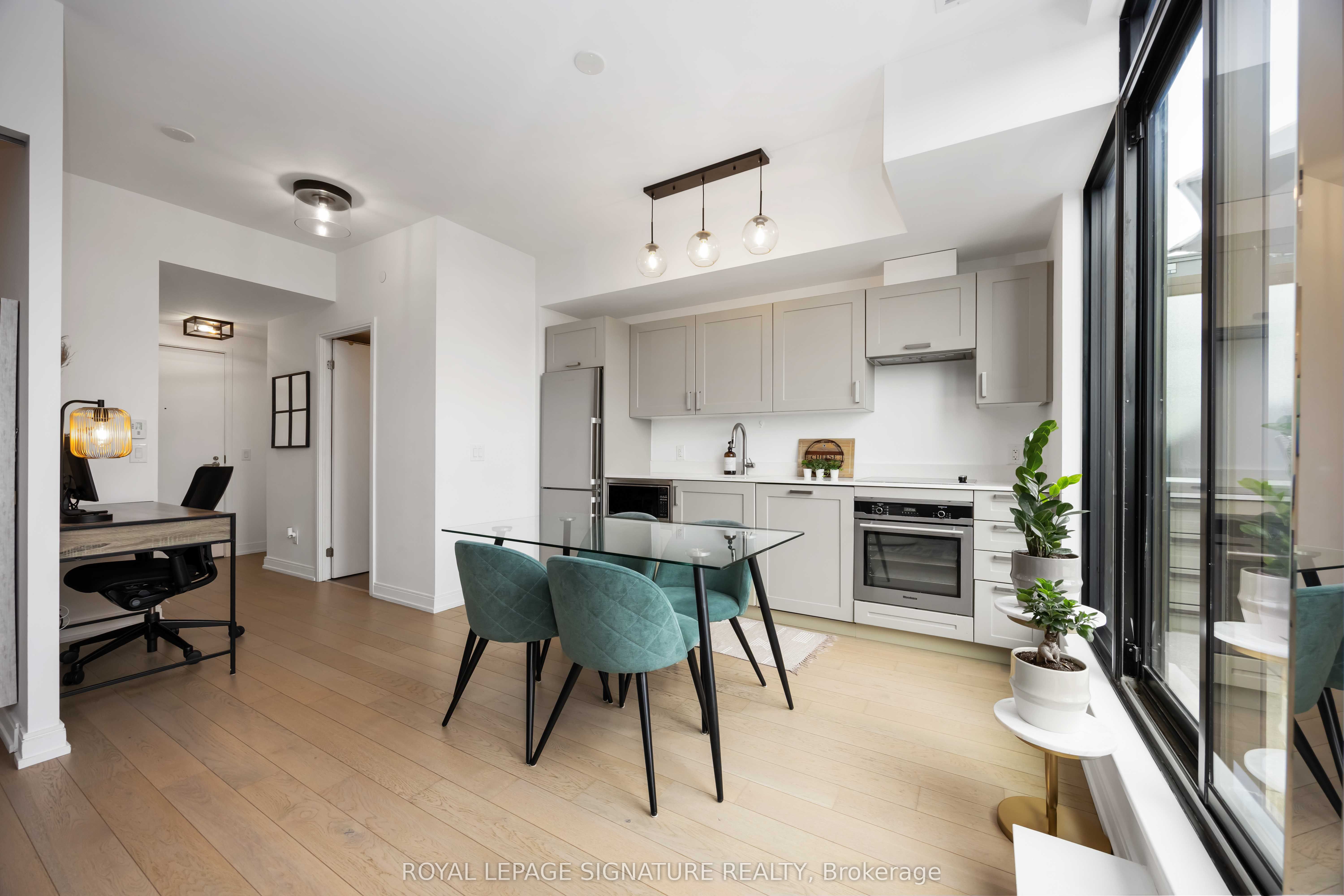 1100 Kingston Road 513 Property Photo 11