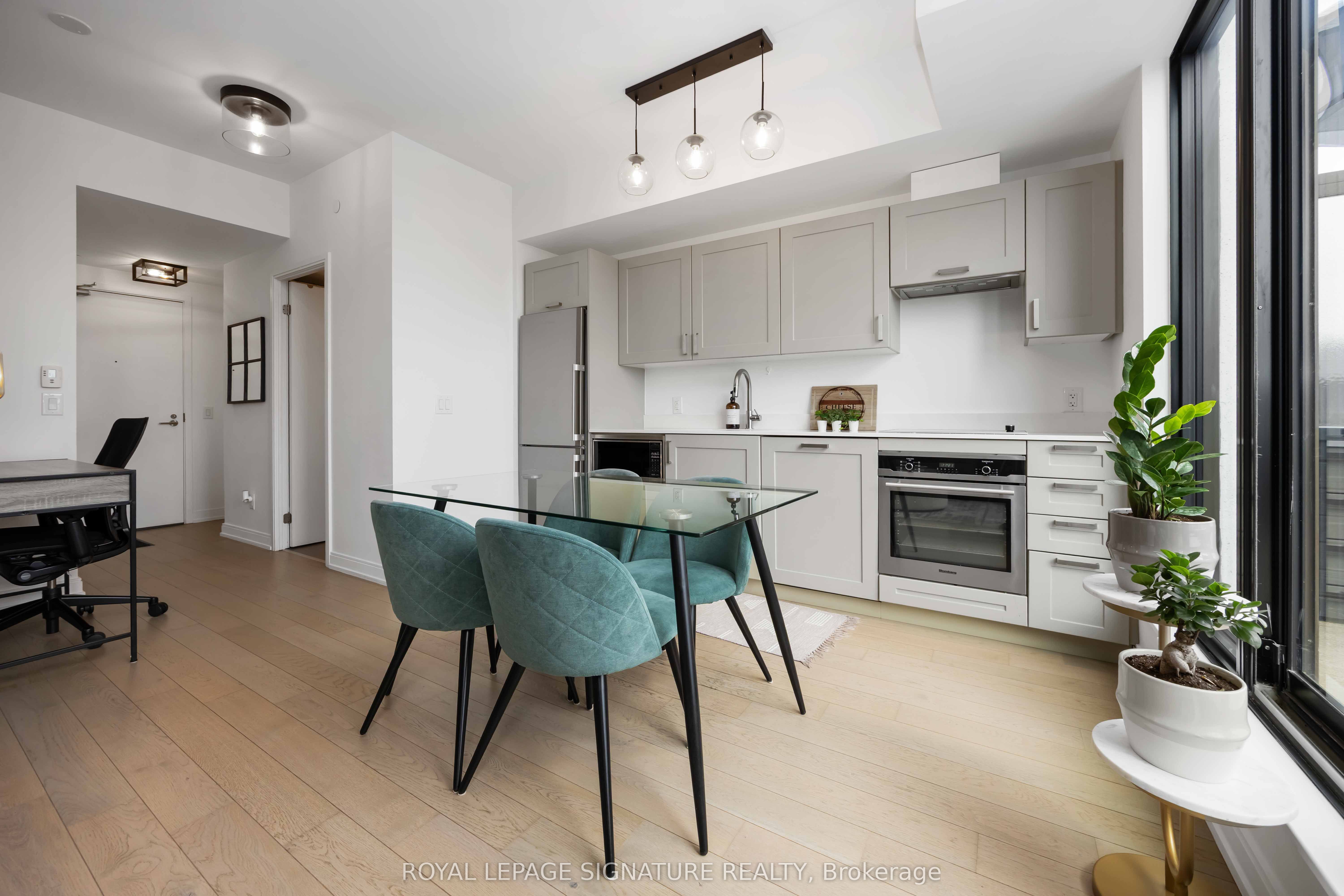 1100 Kingston Road 513 Property Photo 16