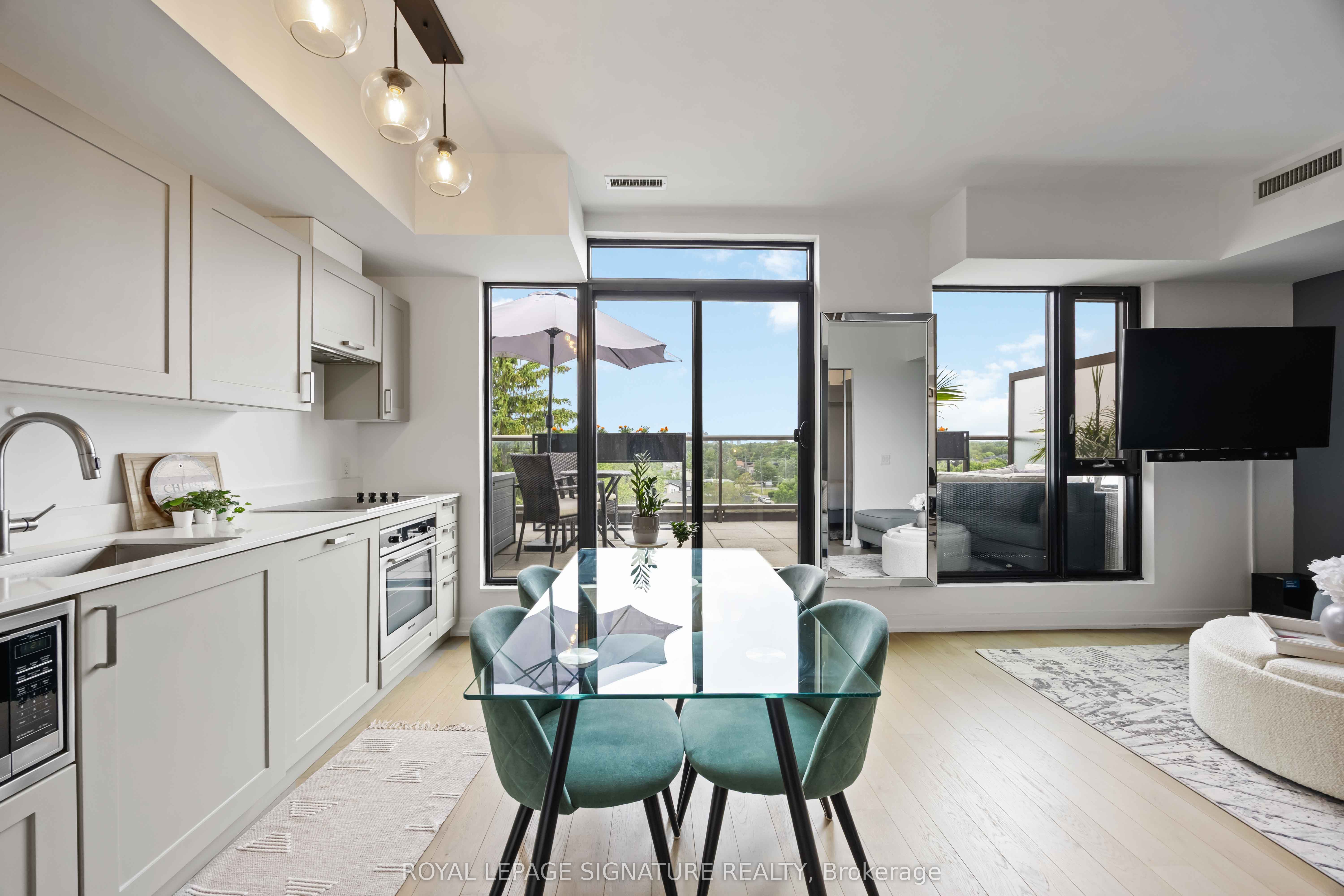 1100 Kingston Road 513 Property Photo 17