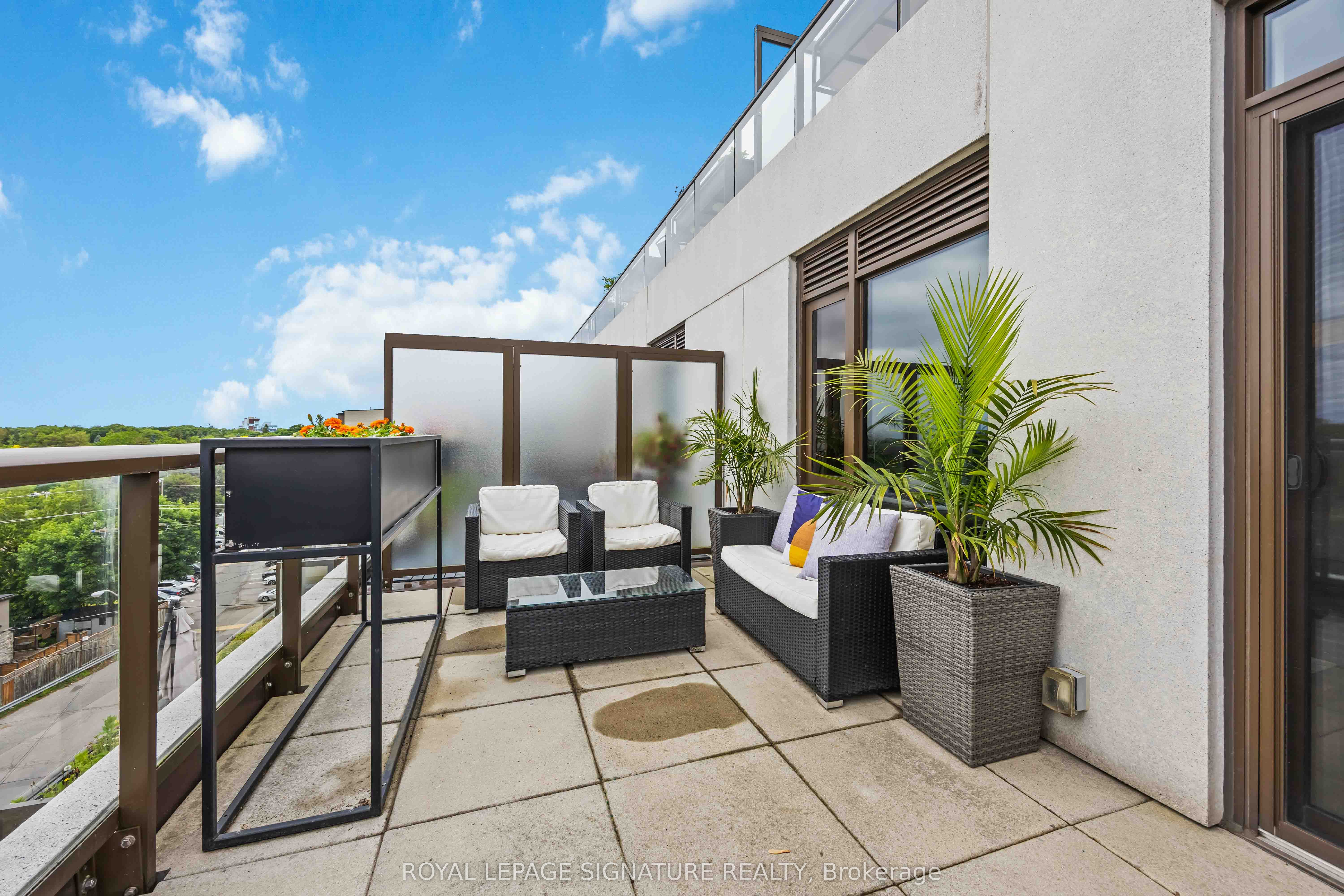 1100 Kingston Road 513 Property Photo 22