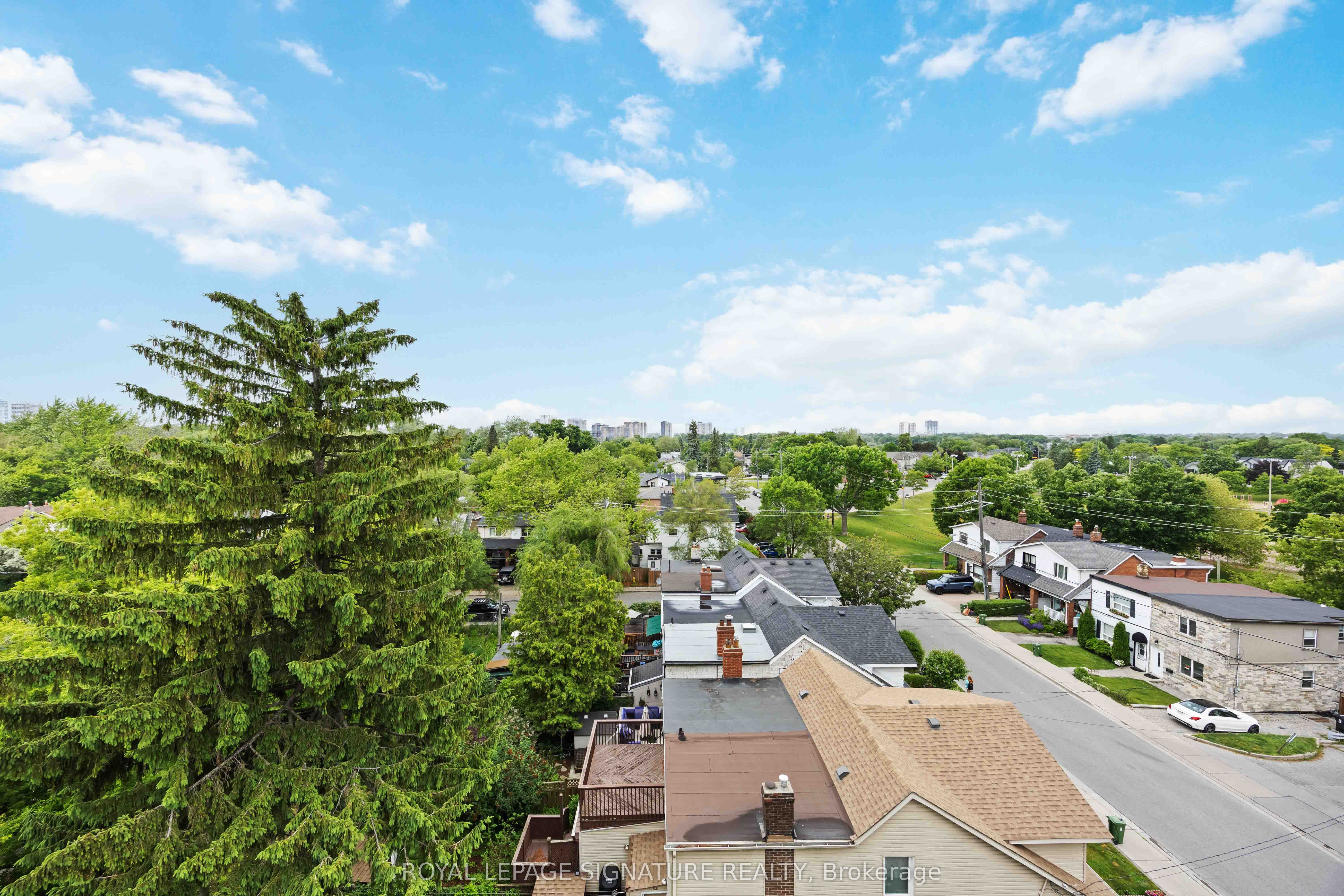 1100 Kingston Road 513 Property Photo 25