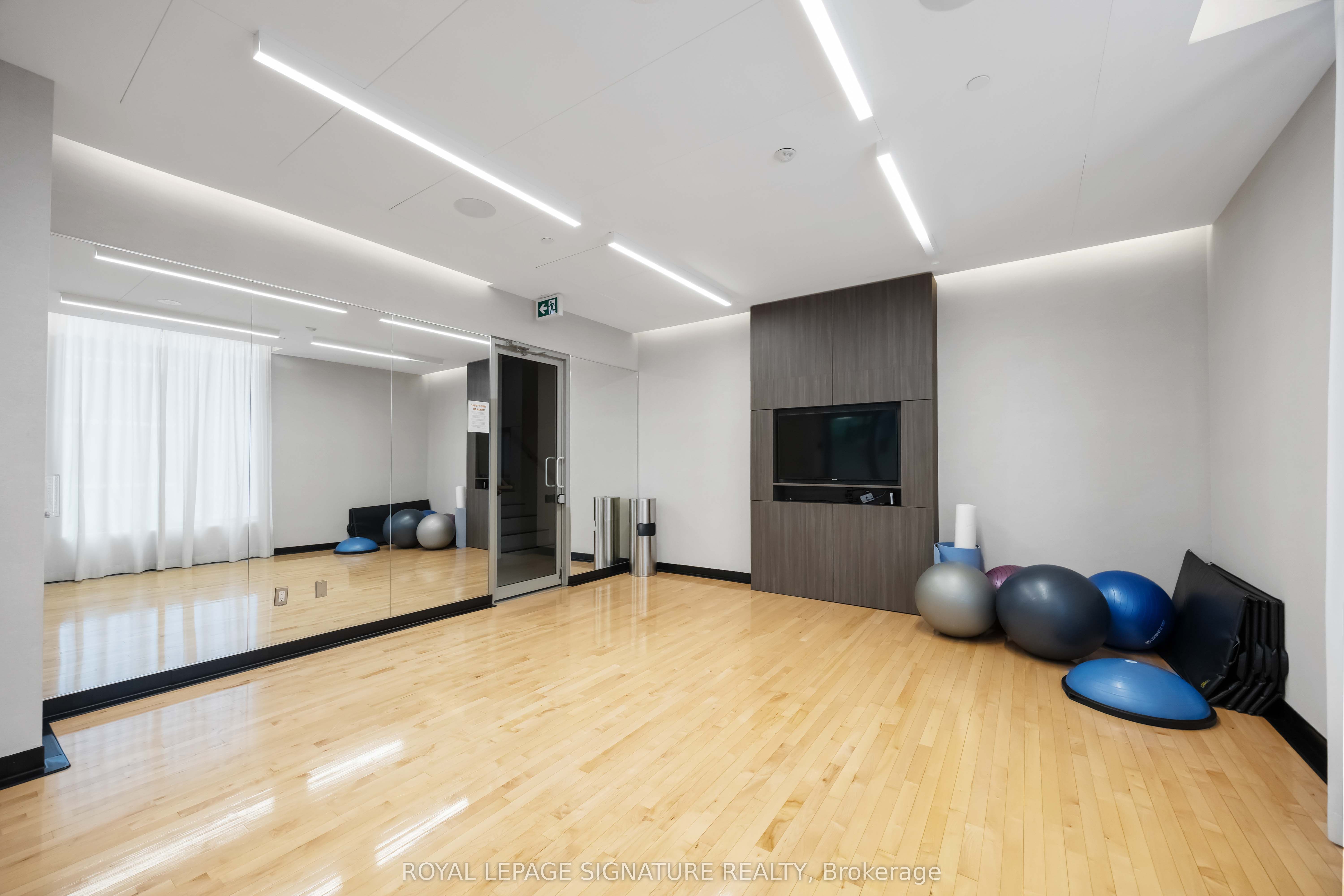 1100 Kingston Road 513 Property Photo 30