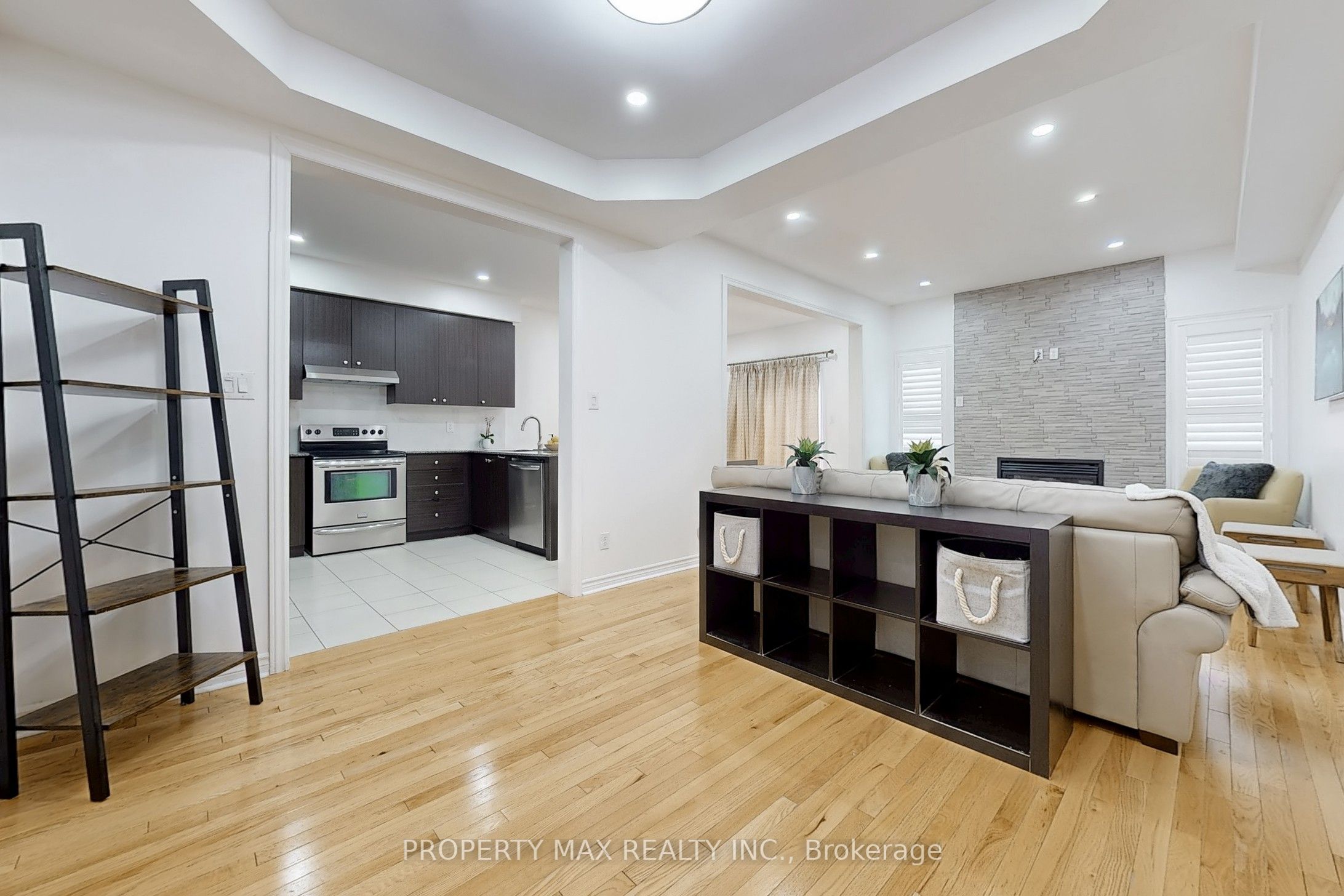 1577 Brandy Court Property Photo 4