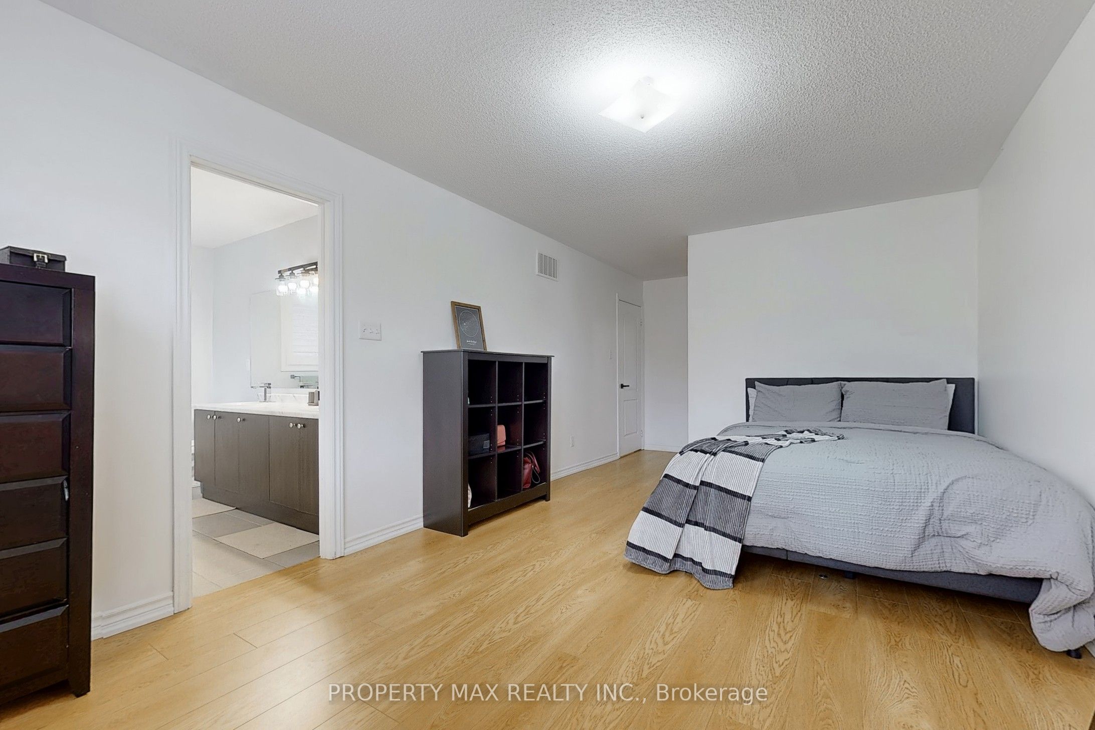1577 Brandy Court Property Photo 23