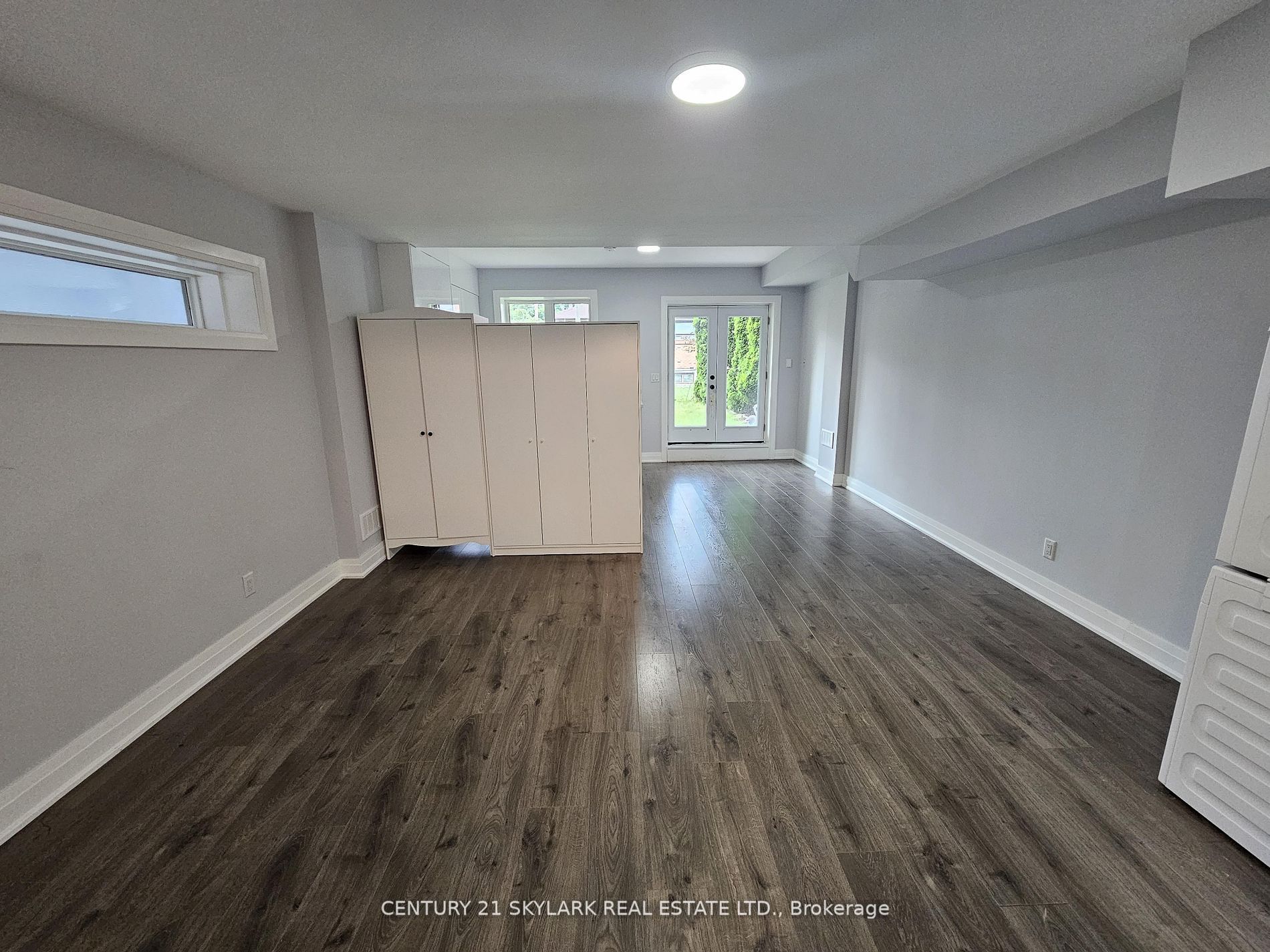 574 B Pharmacy Ave Avenue Property Photo 10