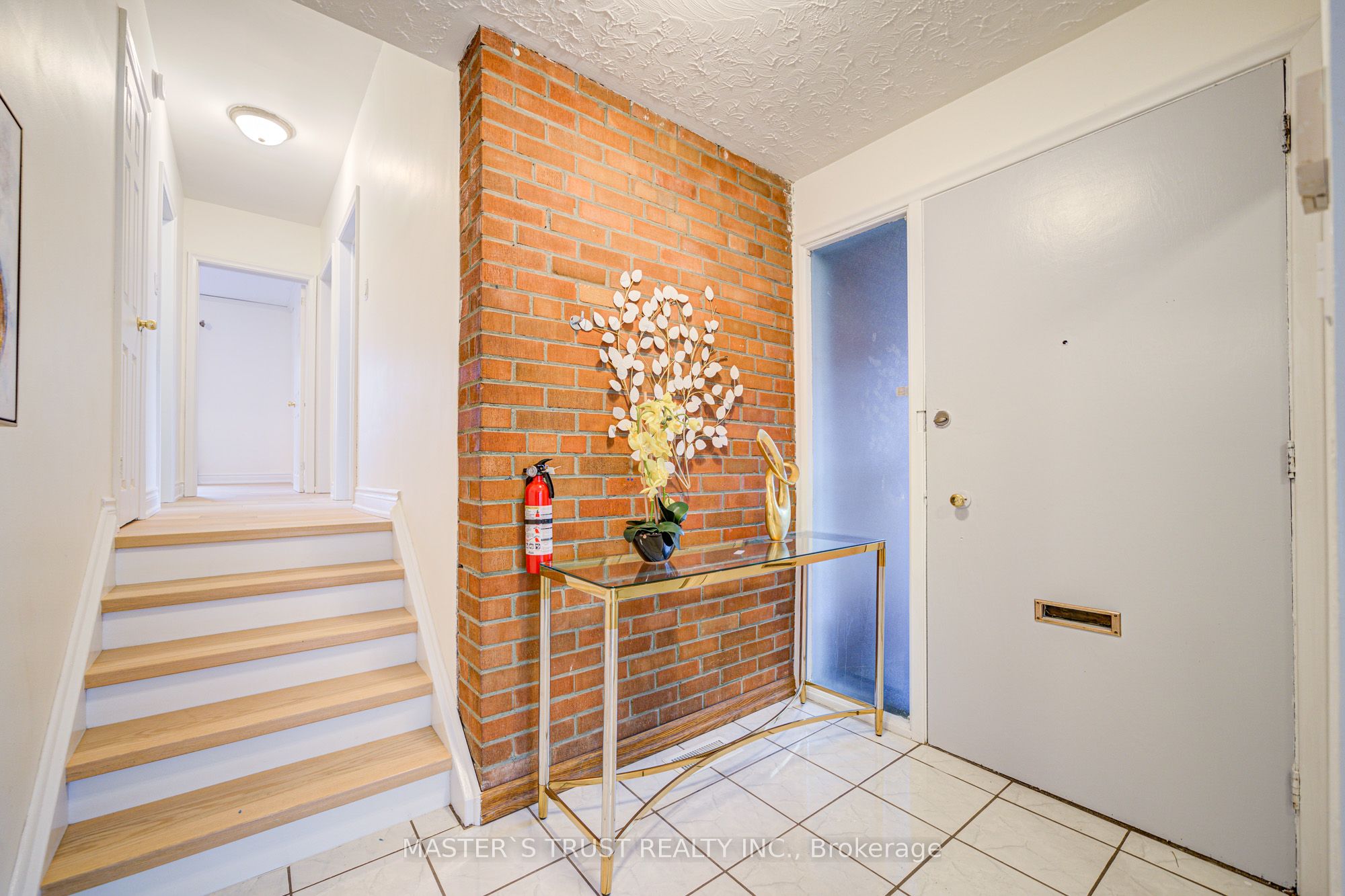 30 Deerfield Road Property Photo 2