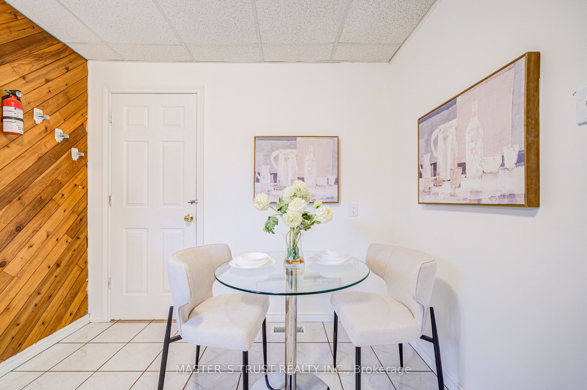 30 Deerfield Road Property Photo 12