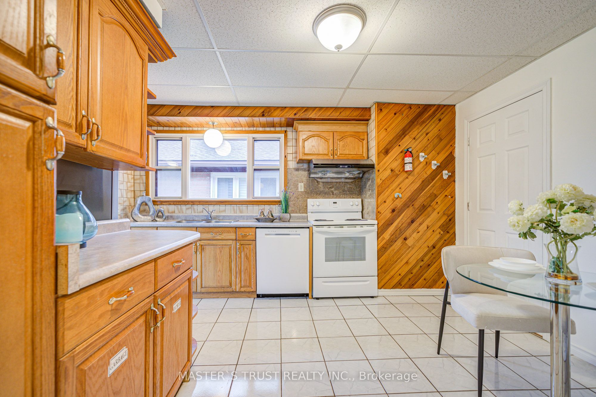 30 Deerfield Road Property Photo 14