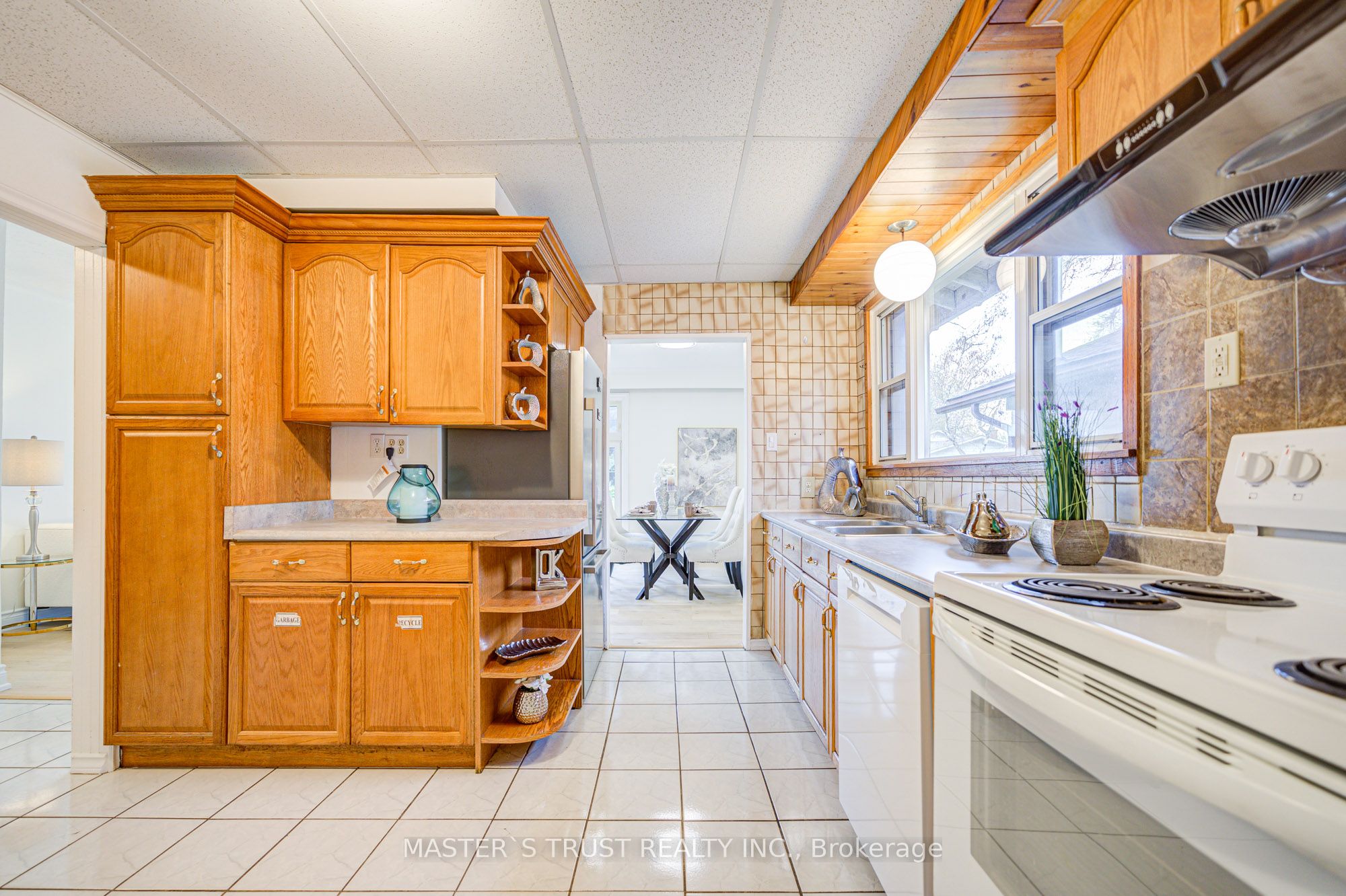 30 Deerfield Road Property Photo 16