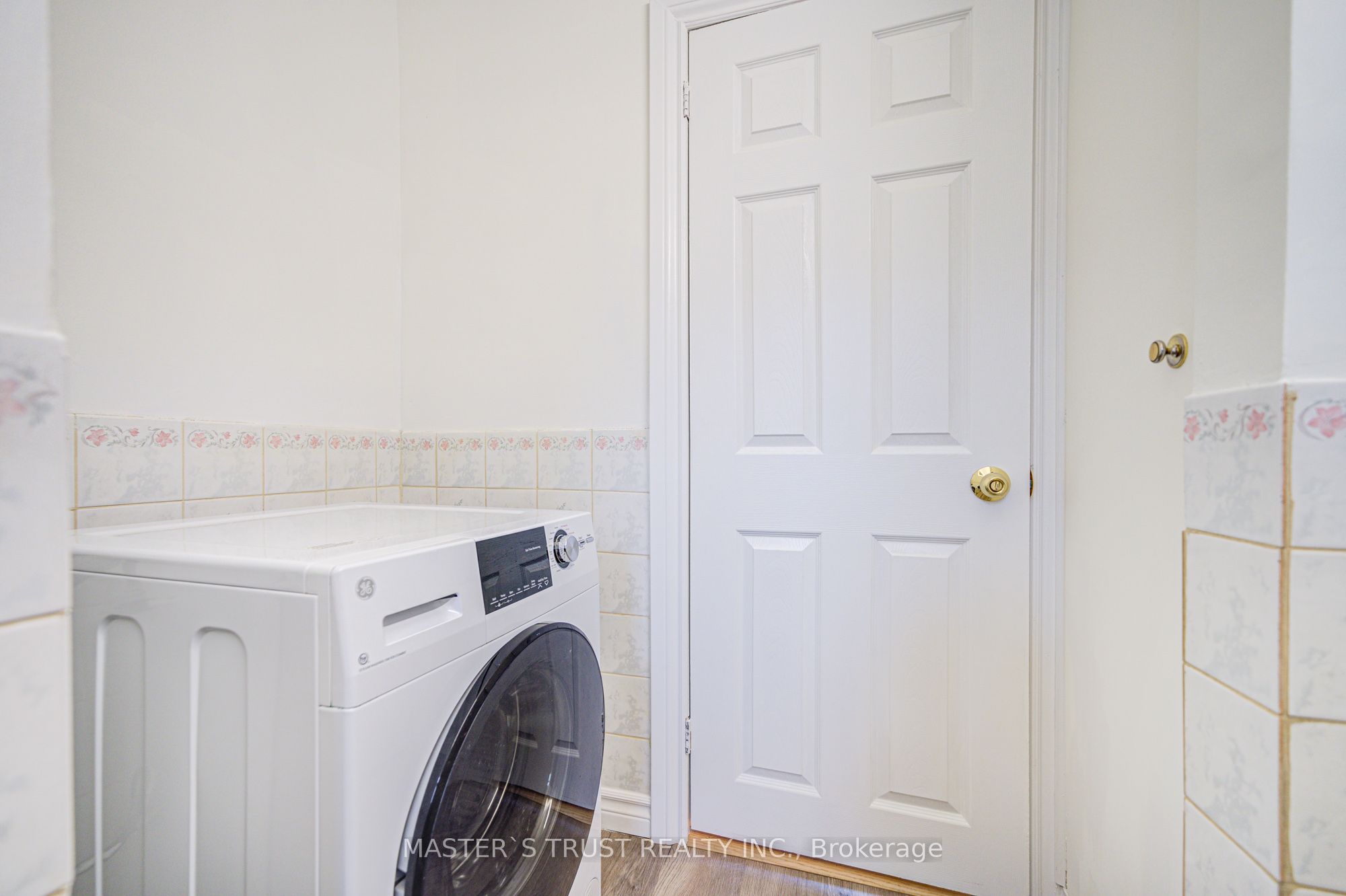 30 Deerfield Road Property Photo 18