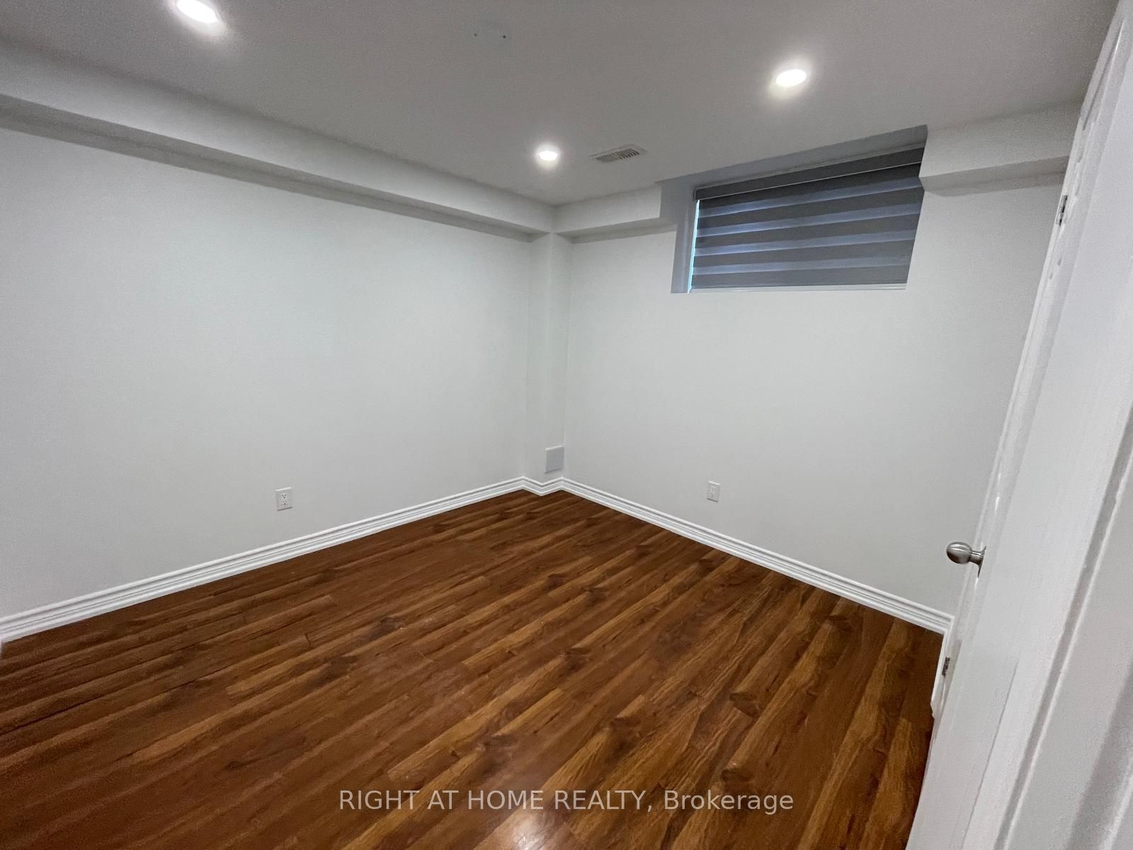 2387 Kentucky Derby Way Property Photo 6