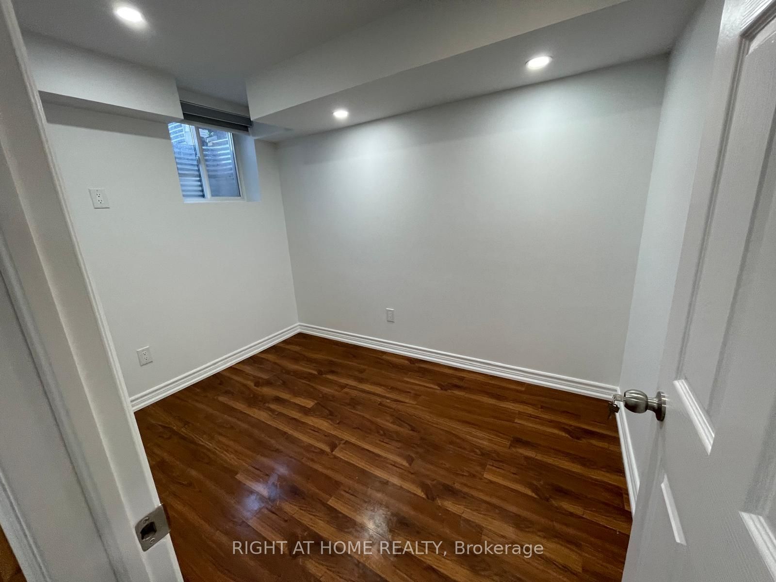 2387 Kentucky Derby Way Property Photo 7