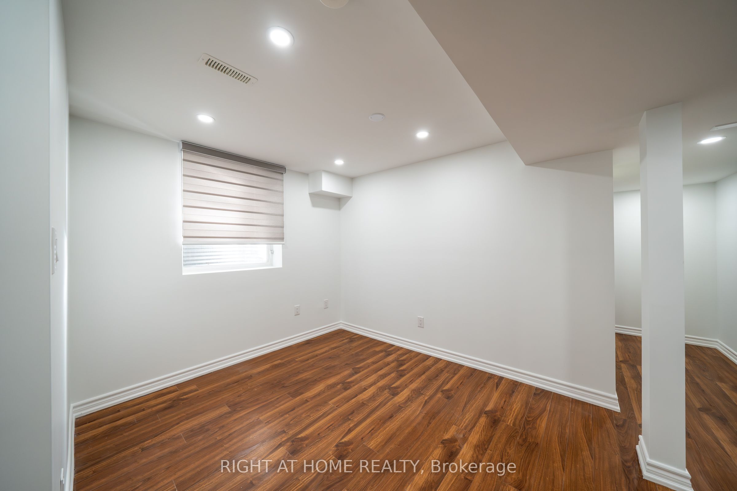 2387 Kentucky Derby Way Property Photo 10