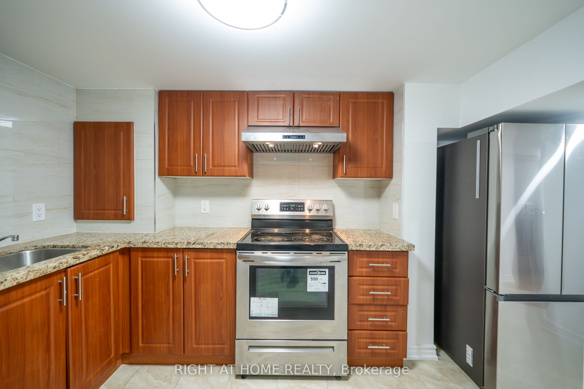 2387 Kentucky Derby Way Property Photo 14