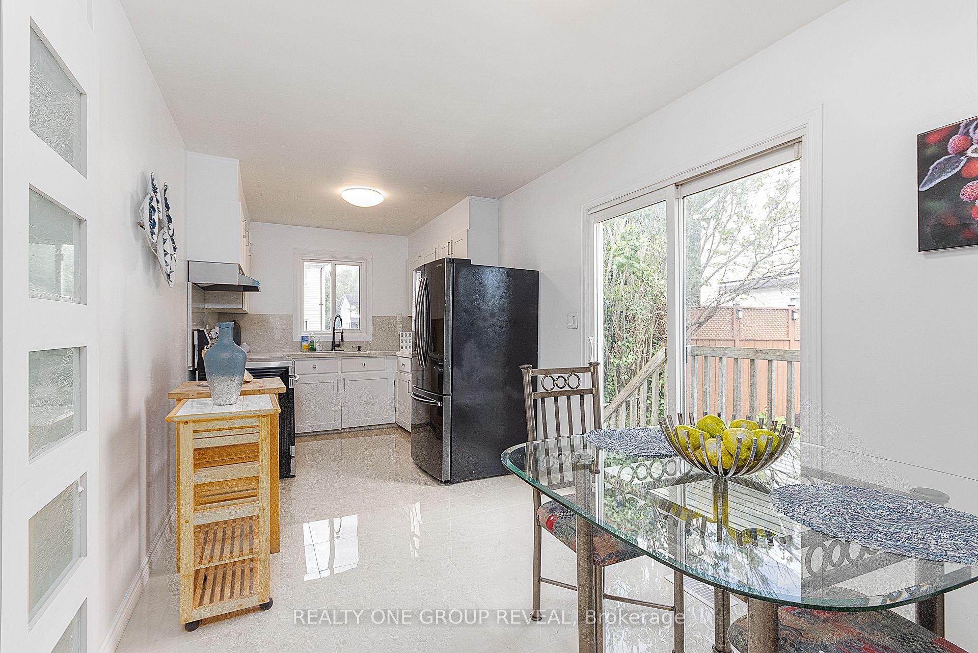 822 Kilkenny Court N Property Photo 7