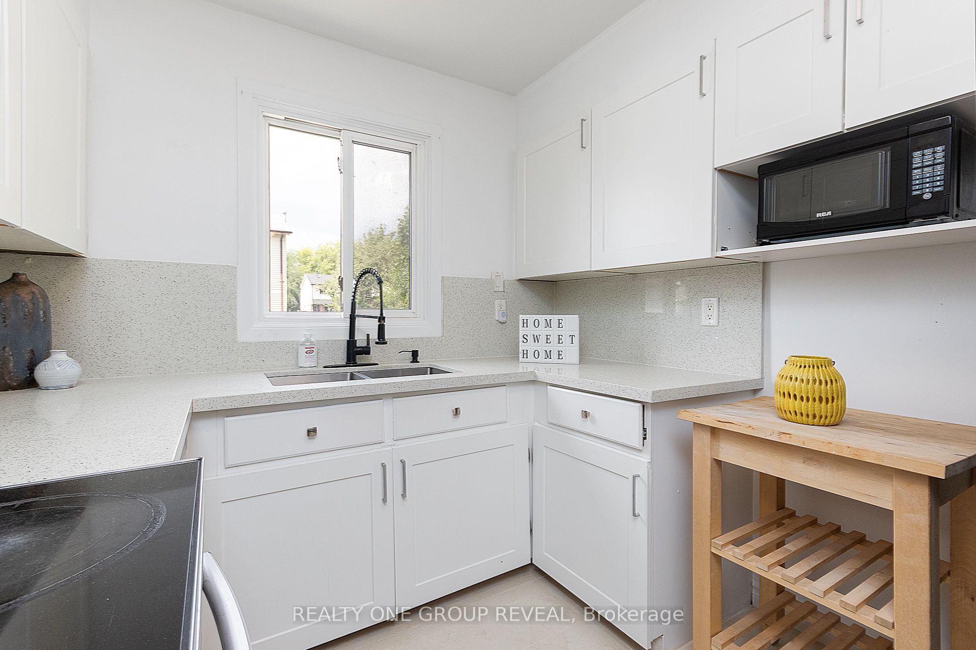 822 Kilkenny Court N Property Photo 8