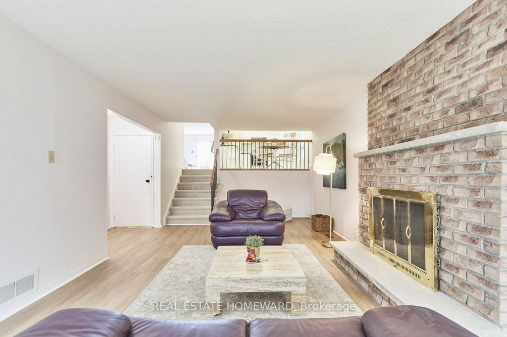 704 Abingdon Court Property Photo 12