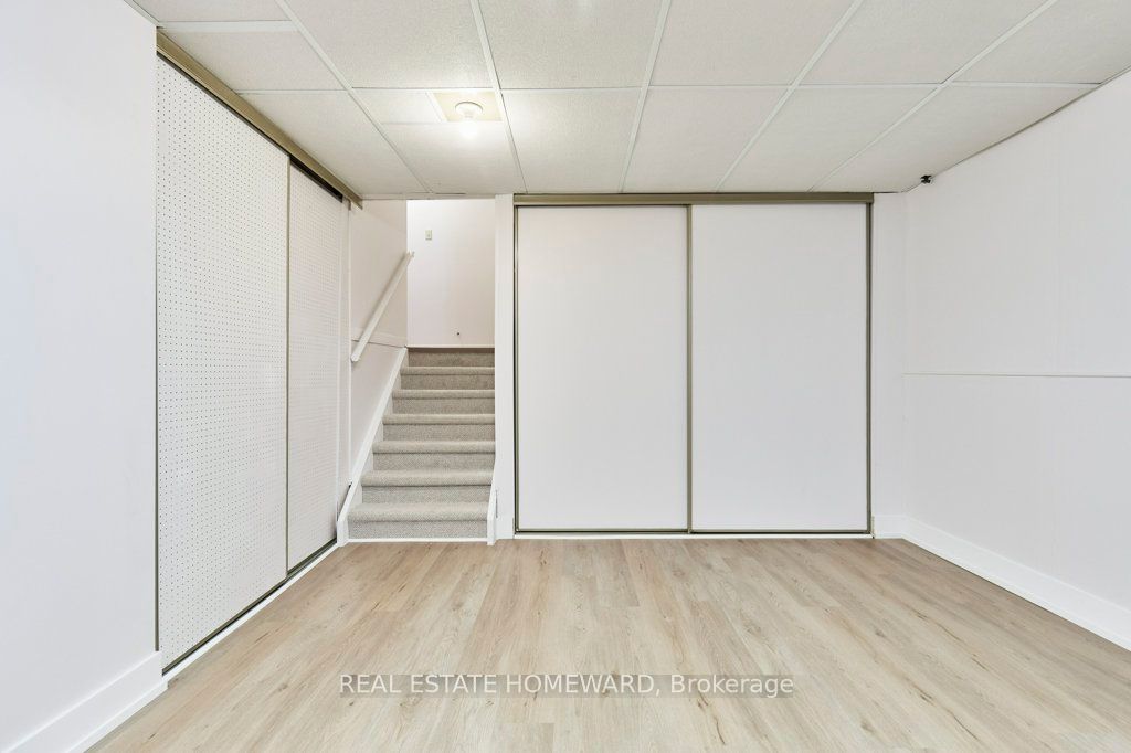 704 Abingdon Court Property Photo 14