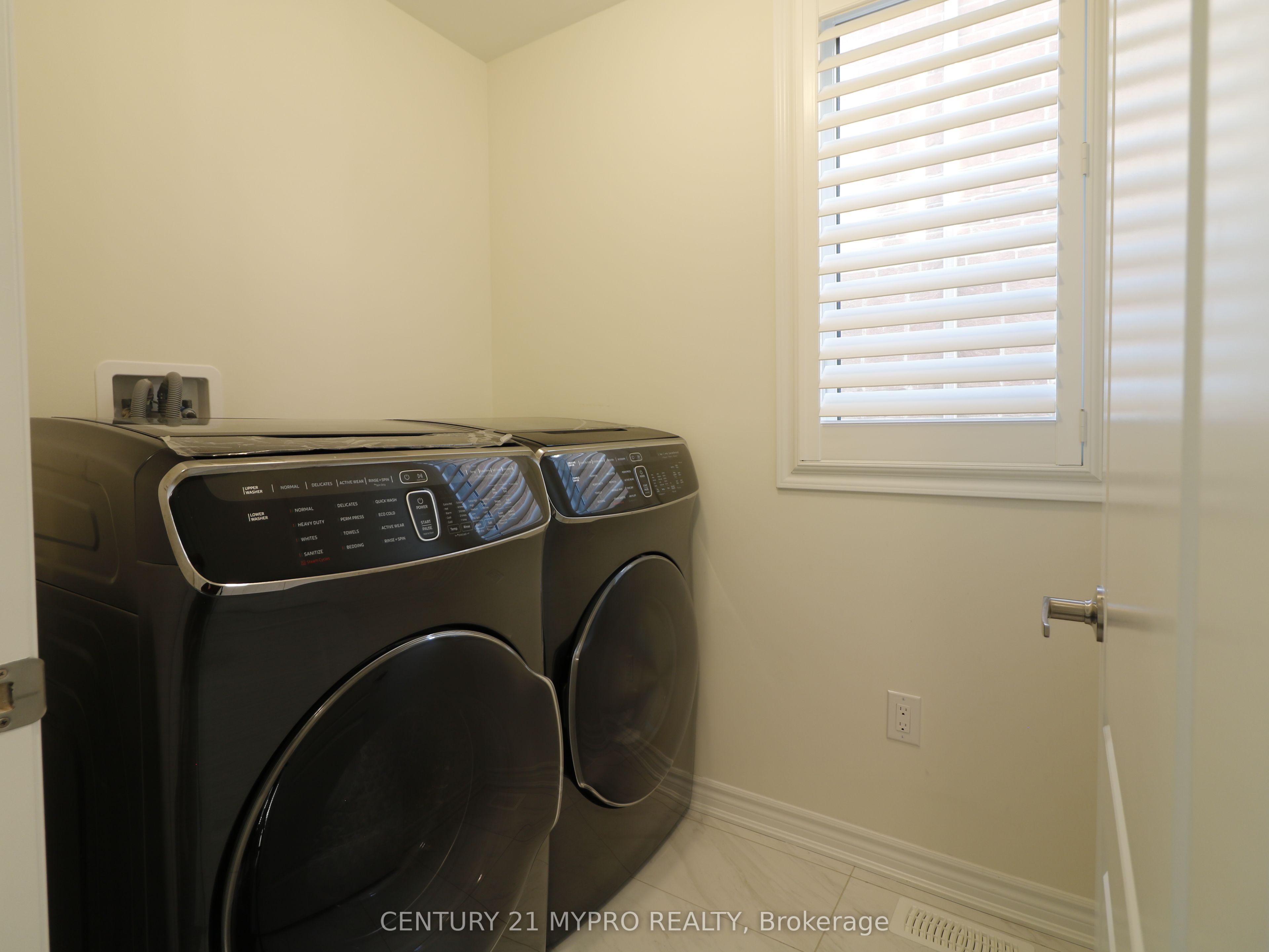#main & 2nd Flr - 71 Westfield Drive Property Photo 7
