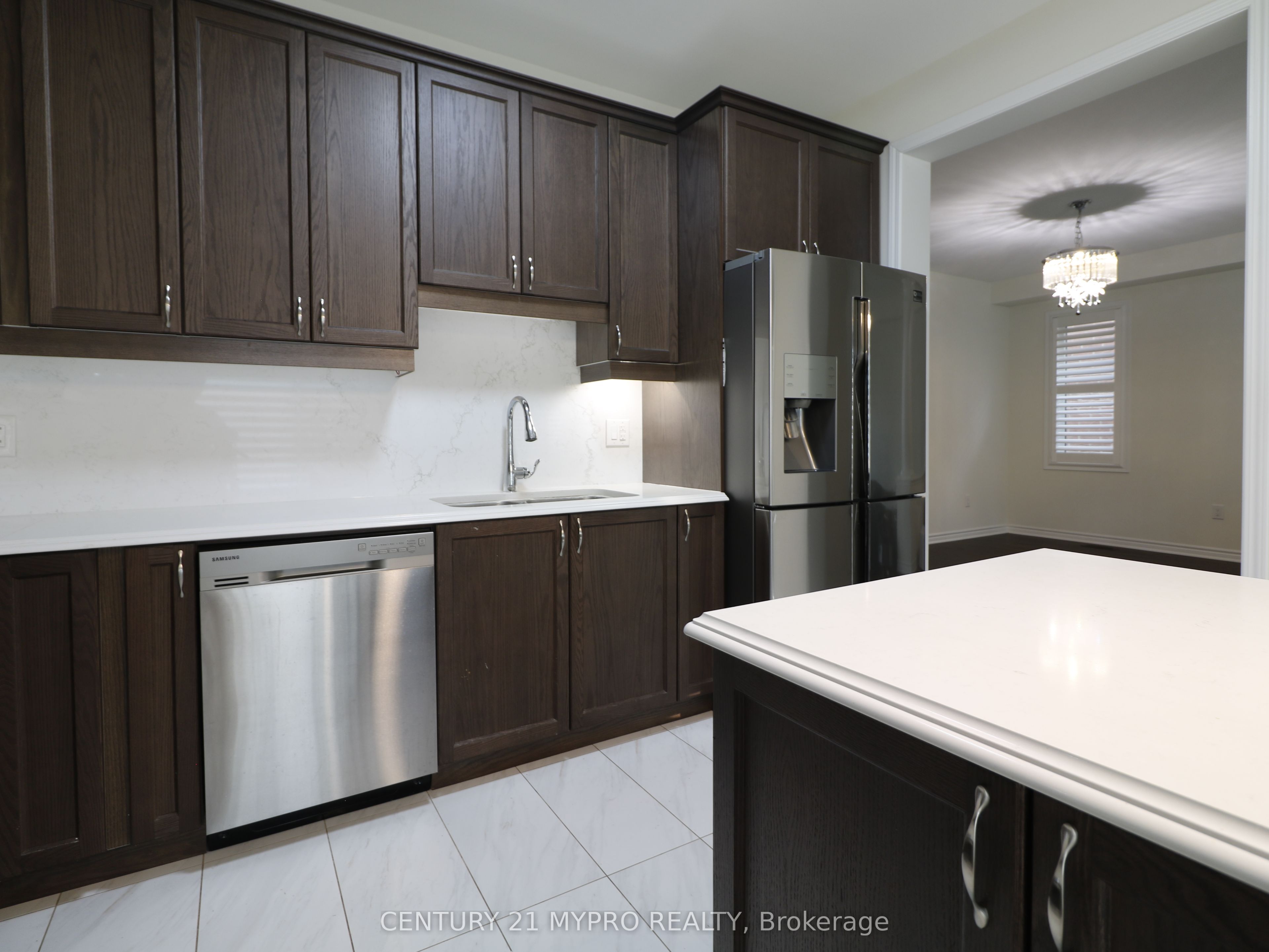 #main & 2nd Flr - 71 Westfield Drive Property Photo 19