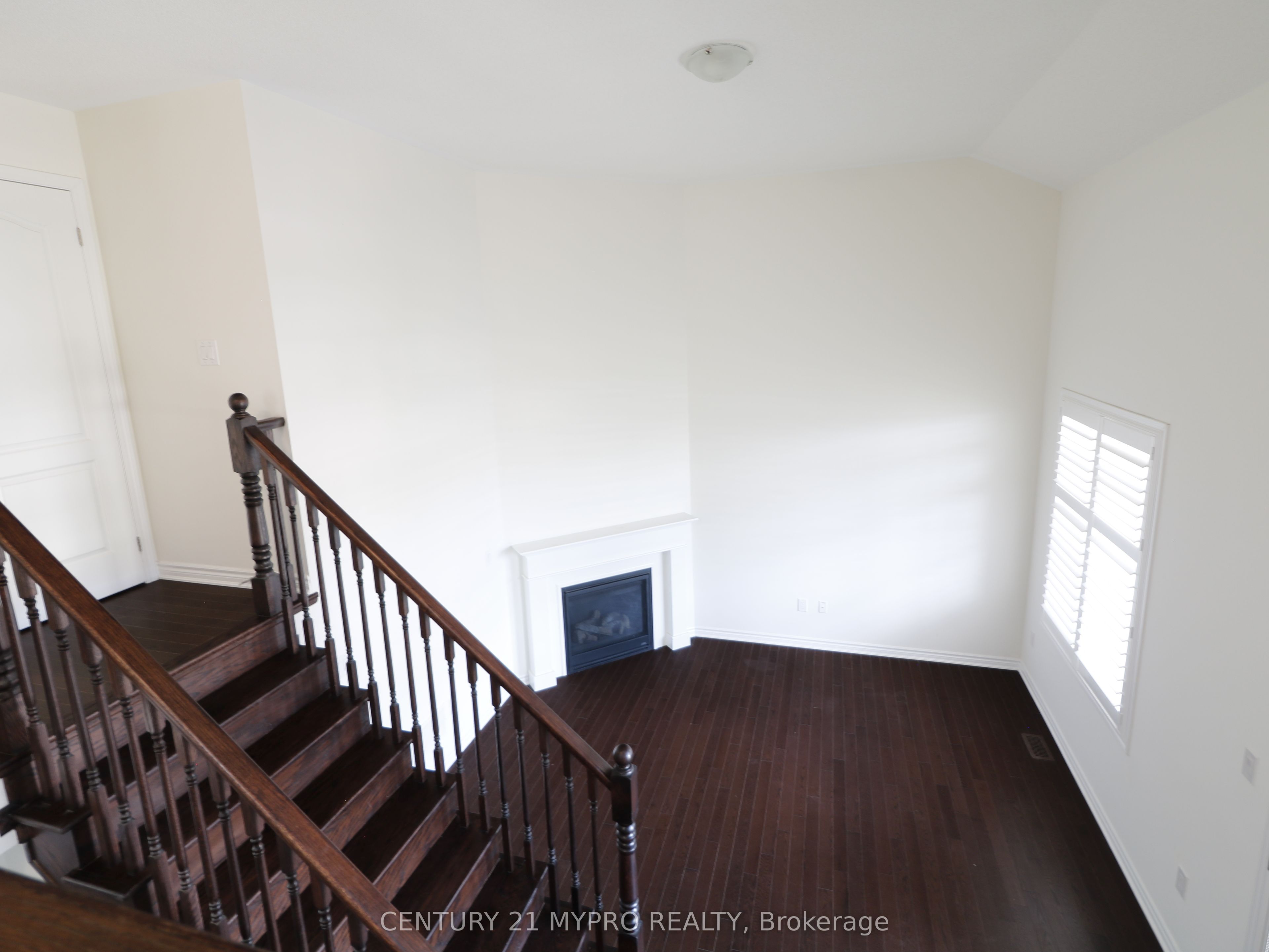 #main & 2nd Flr - 71 Westfield Drive Property Photo 22