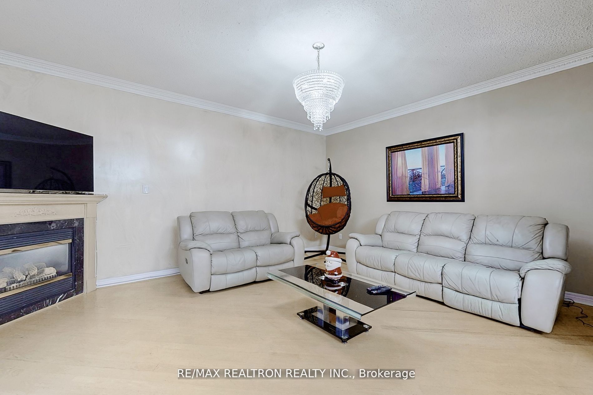 1139 Gossamer Drive Property Photo 11