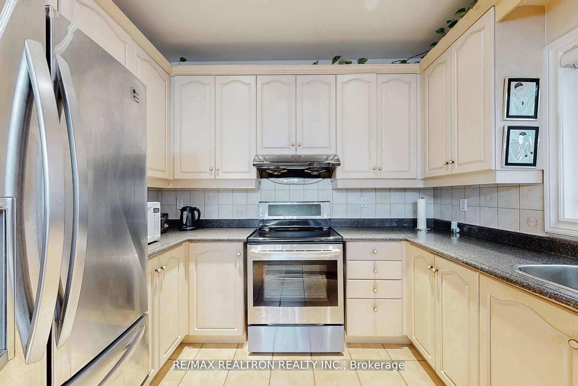 1139 Gossamer Drive Property Photo 13