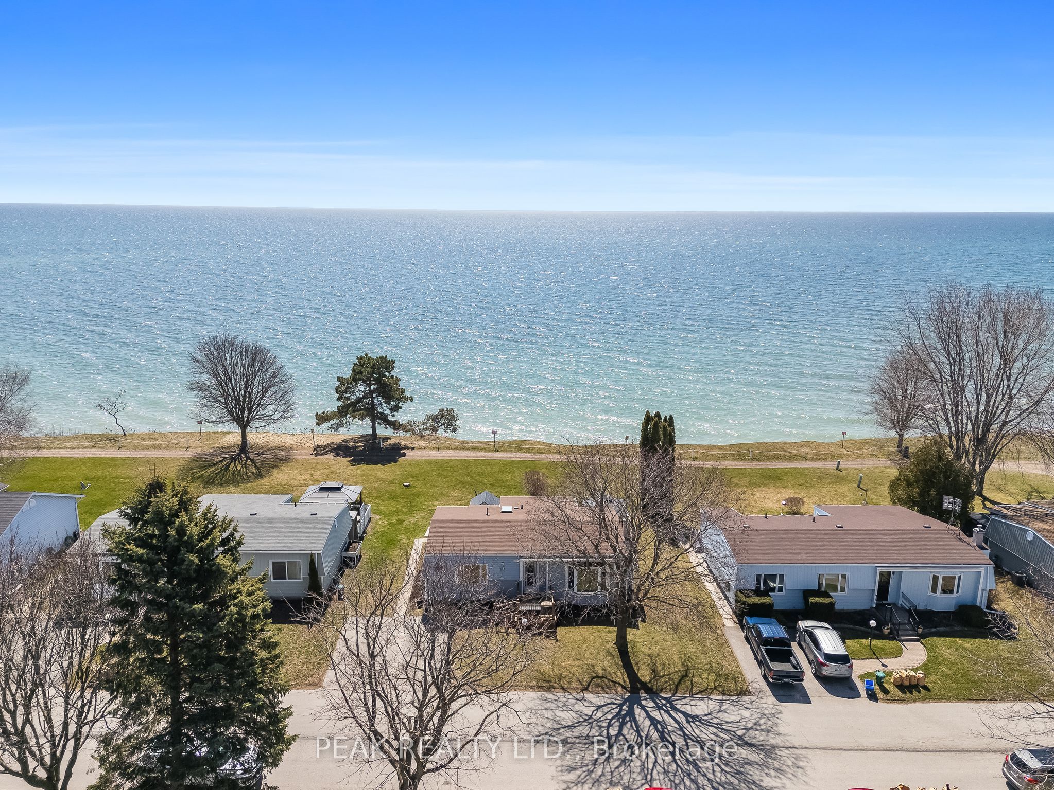 71 Bluffs Road Property Photo 1