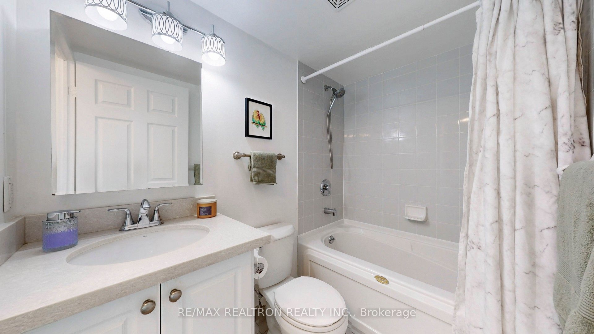 #1905 - 11 Lee Centre Drive Property Photo 14