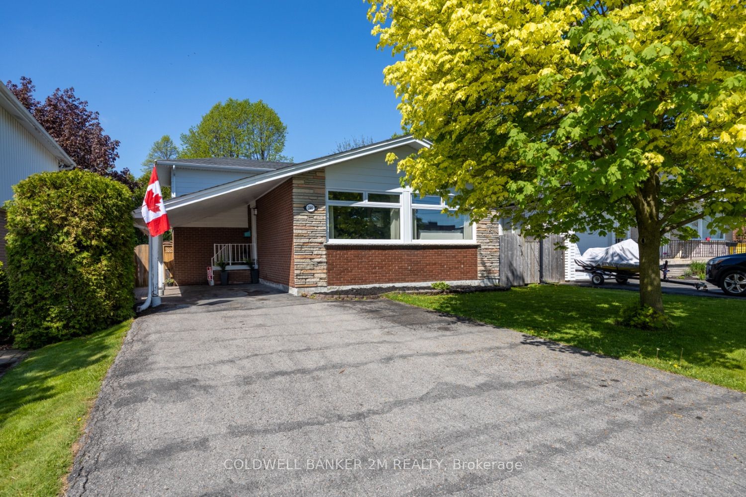 246 Harmony Road N Property Photo 1
