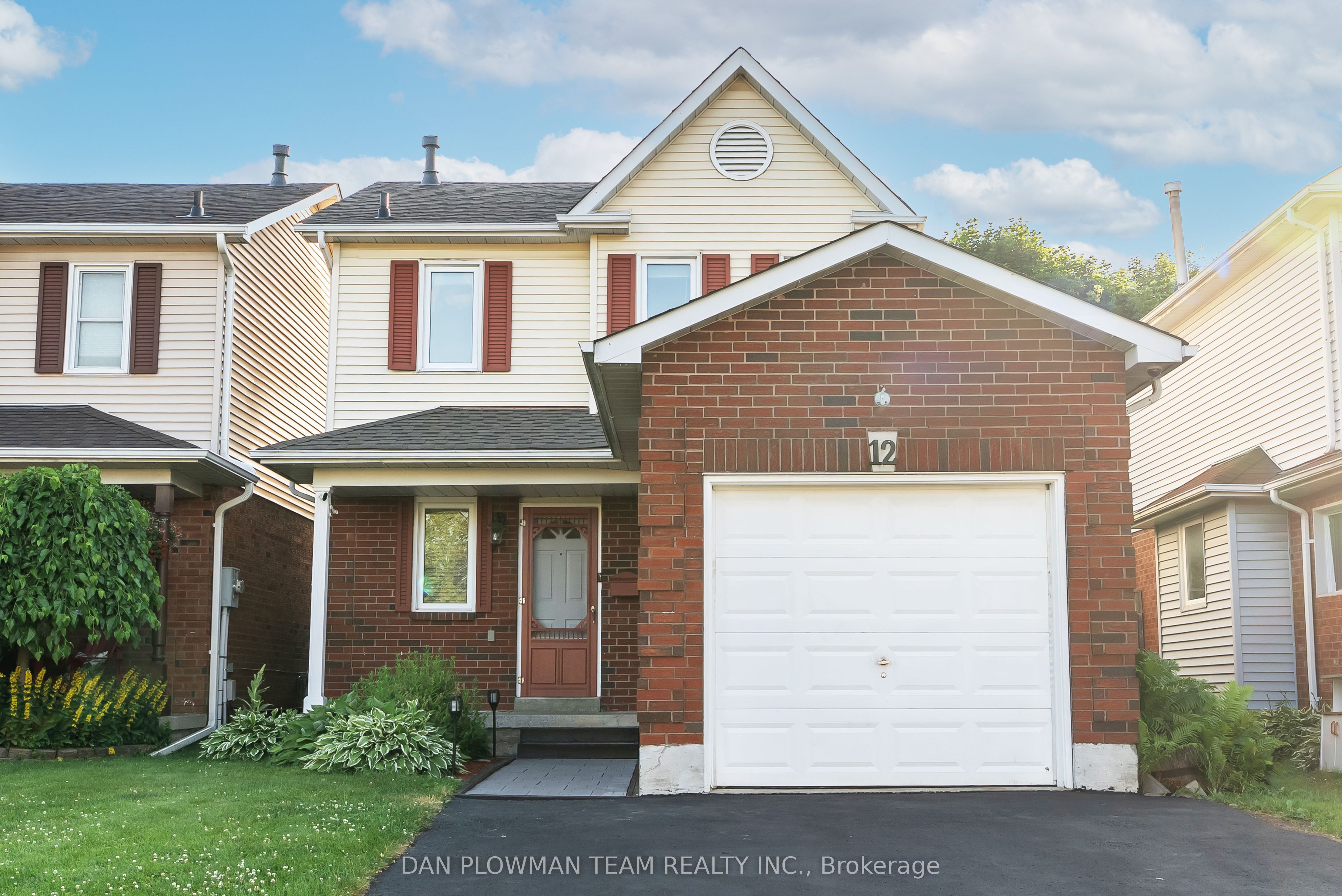 12 Longwood Court Property Photo 3
