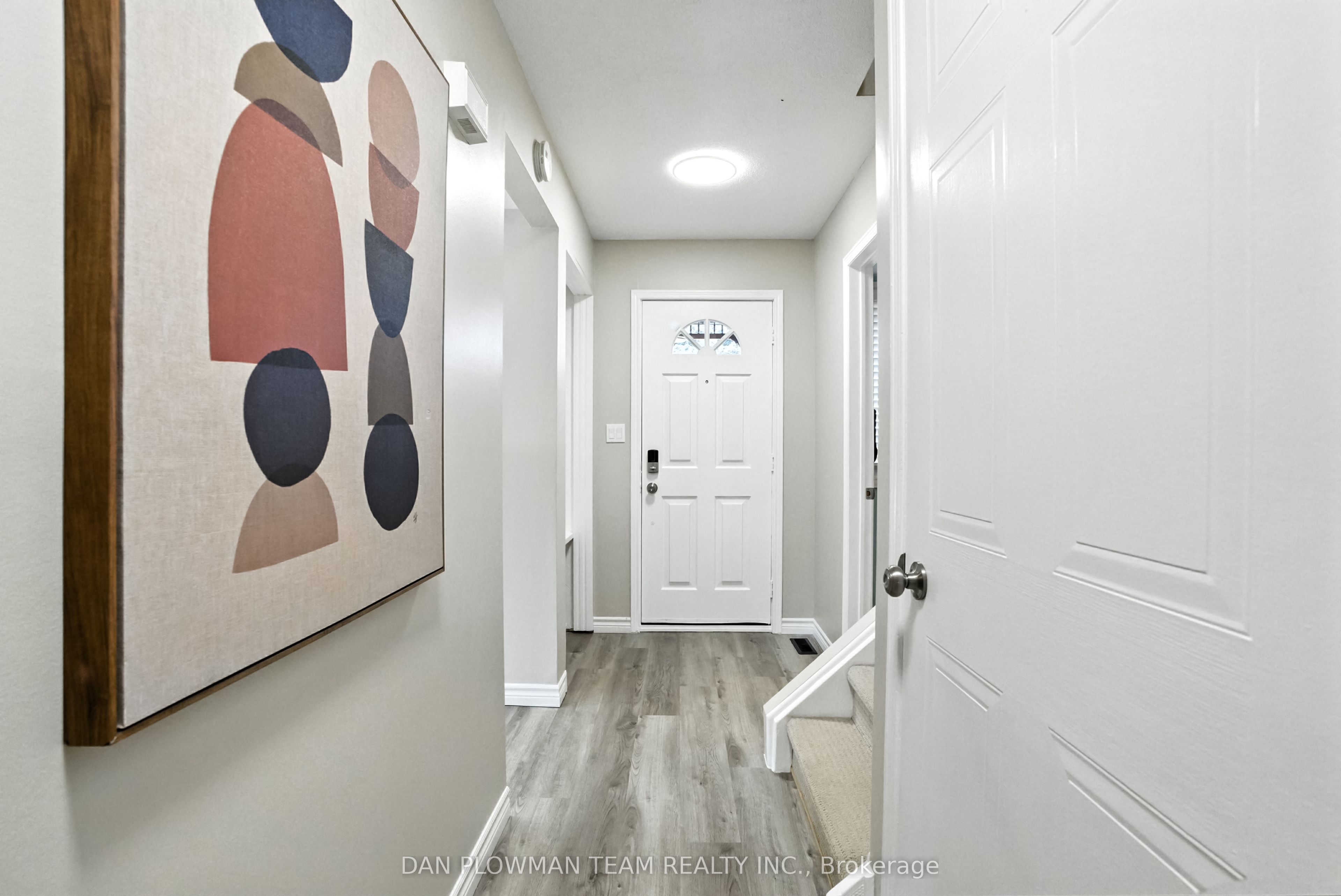 12 Longwood Court Property Photo 5