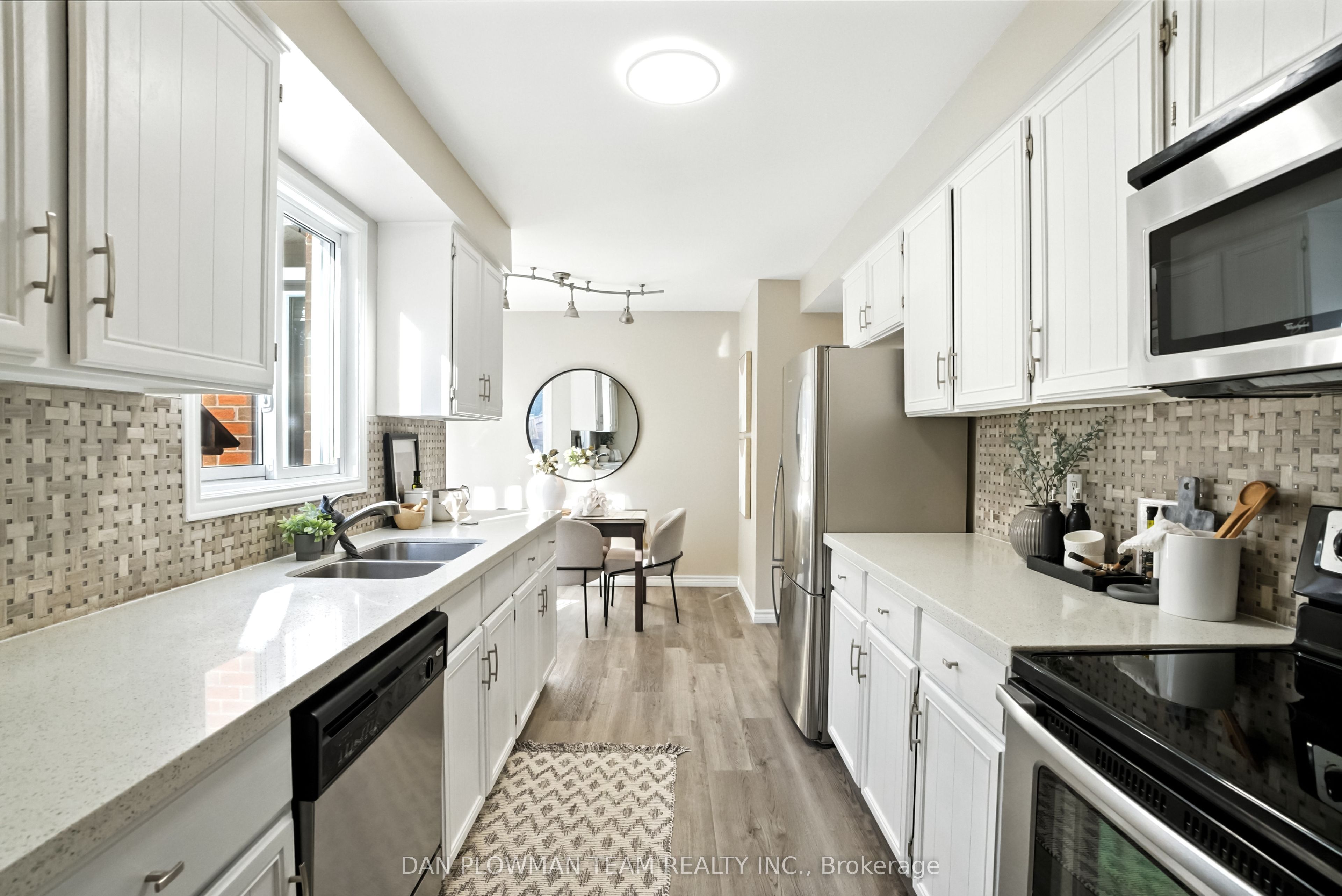 12 Longwood Court Property Photo 15