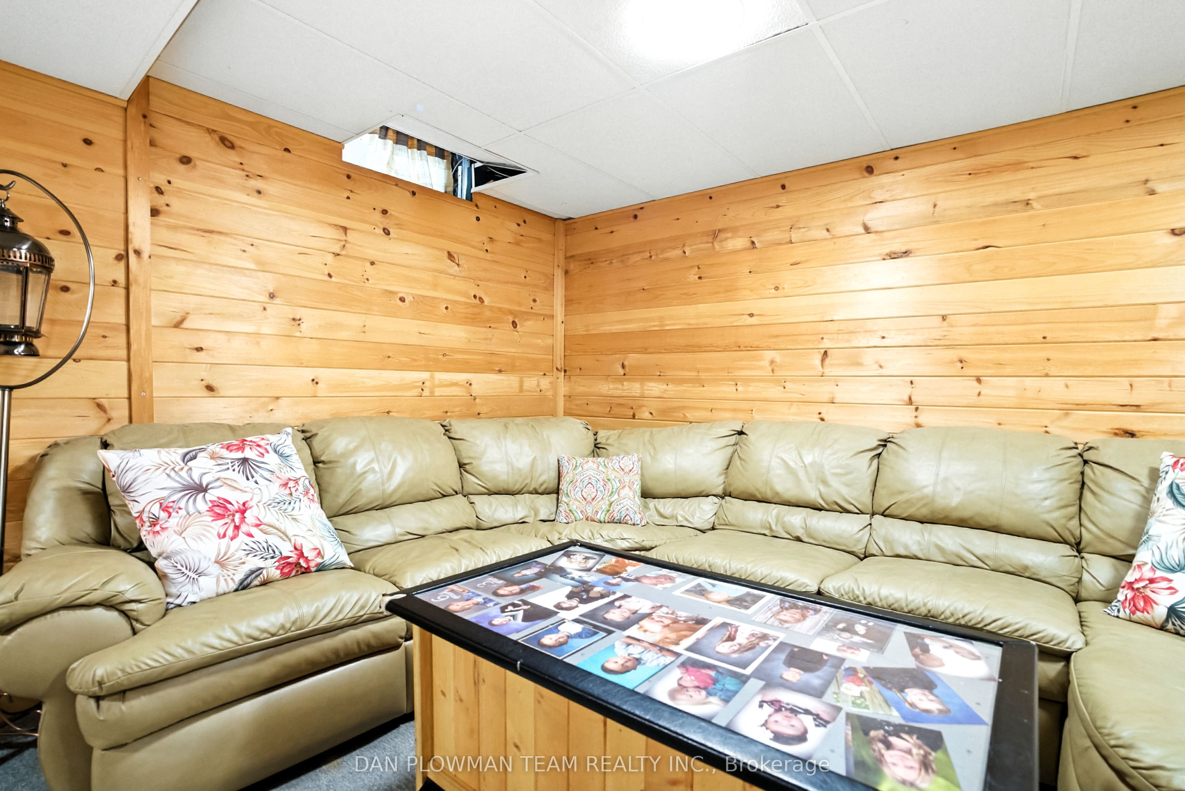 12 Longwood Court Property Photo 34