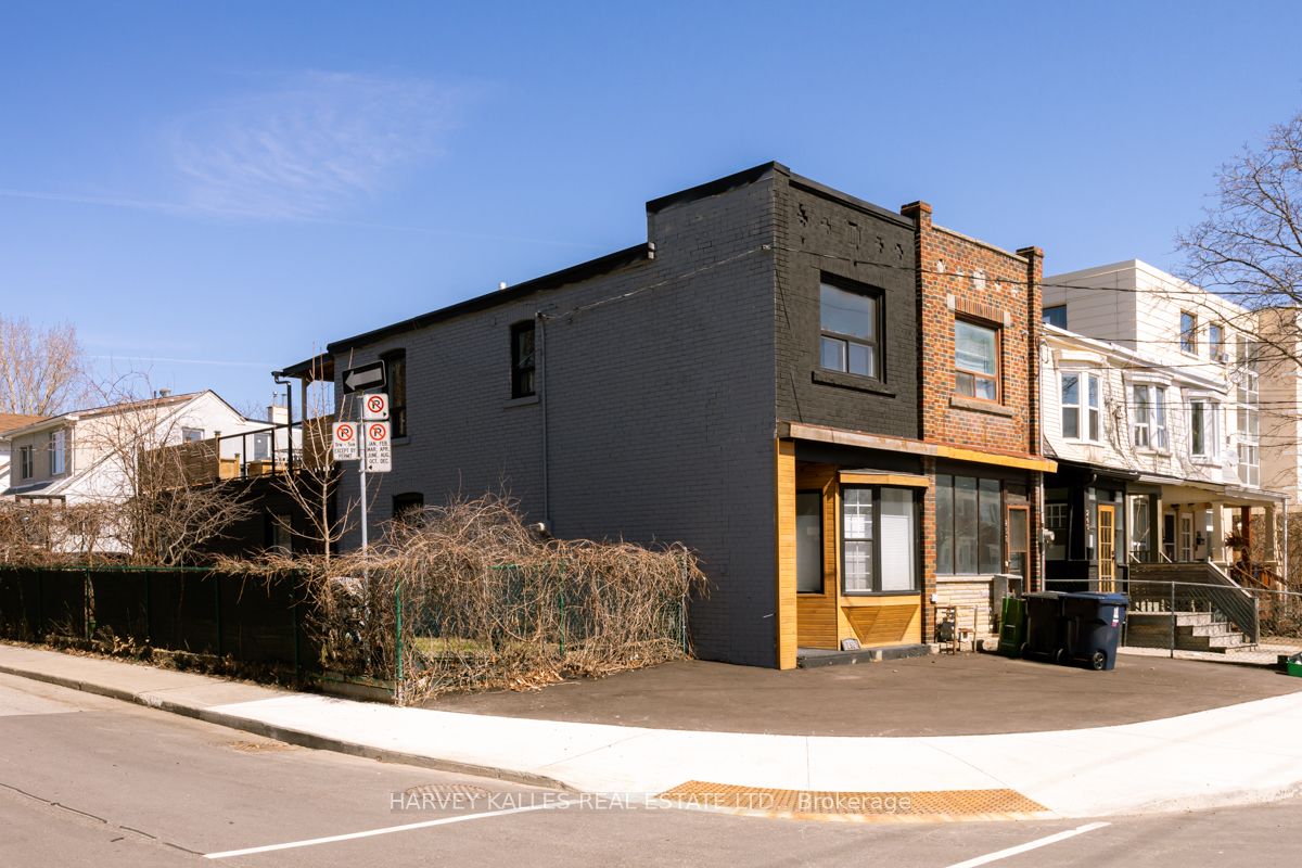 256 Sammon Avenue Property Photo 1