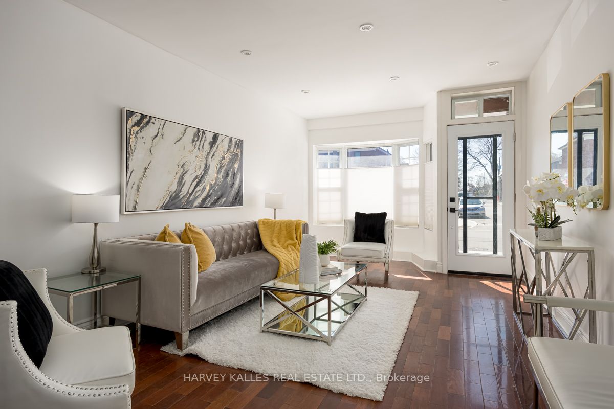 256 Sammon Avenue Property Photo 2