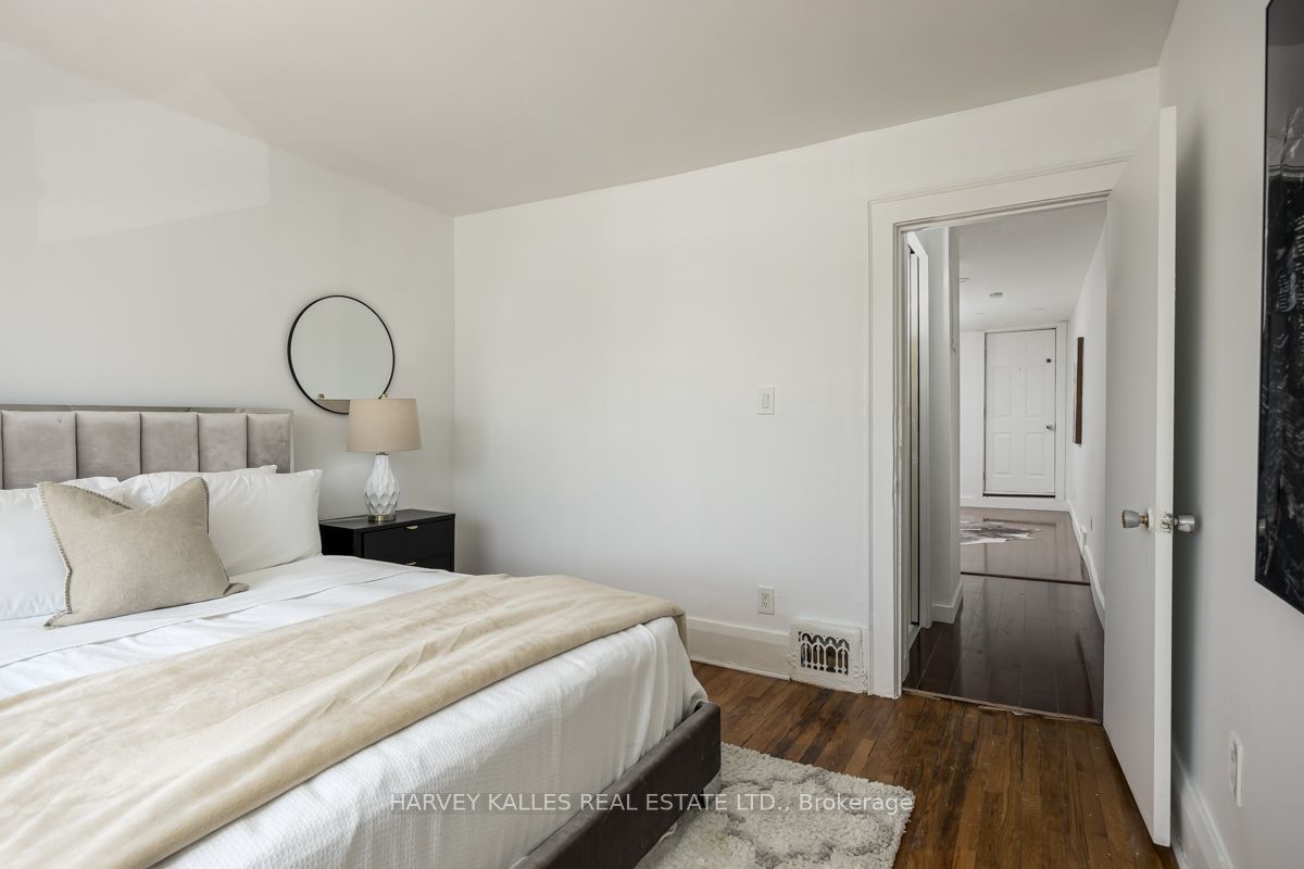 256 Sammon Avenue Property Photo 15