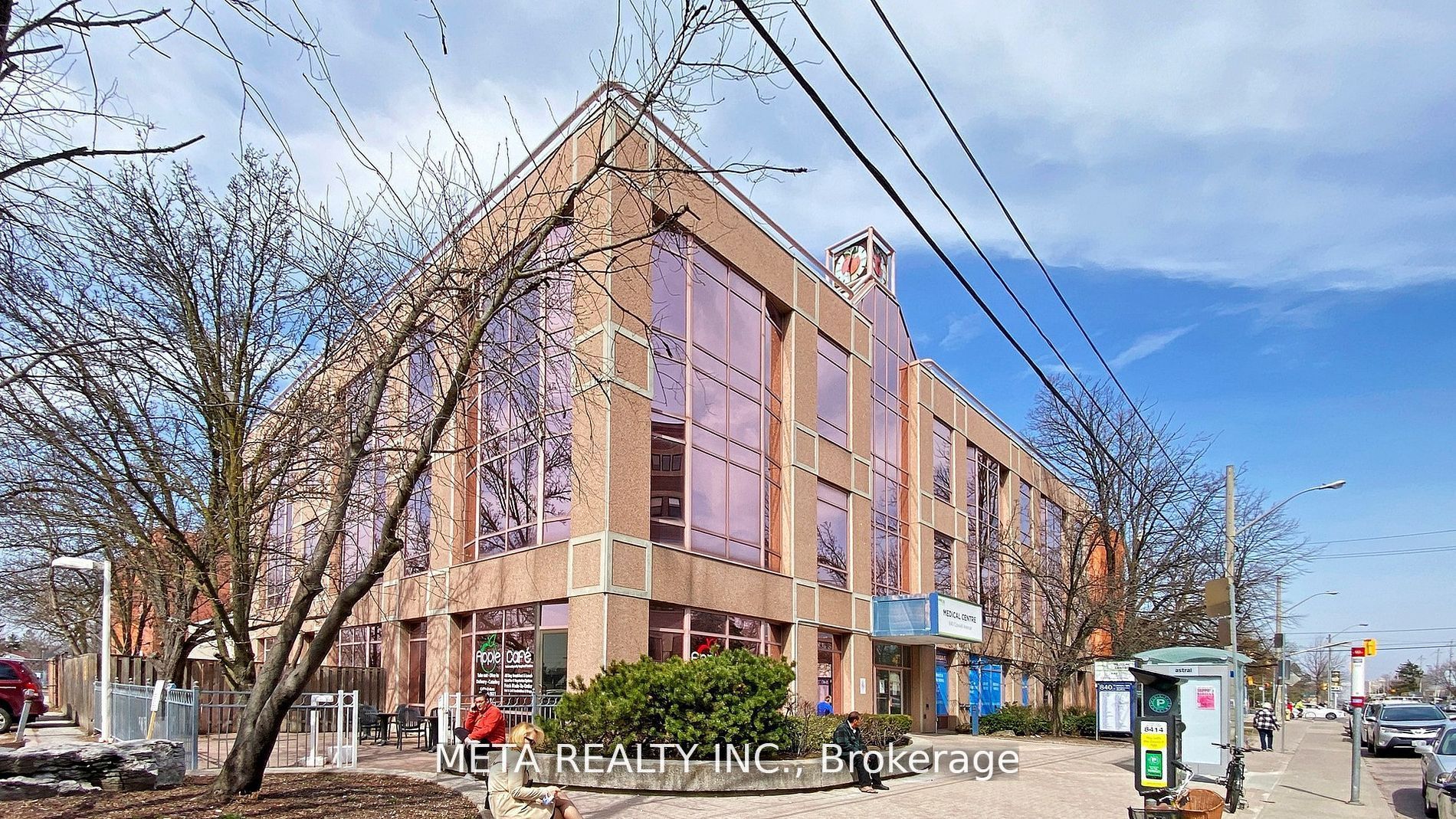 840 Coxwell Avenue 304b Property Photo 5