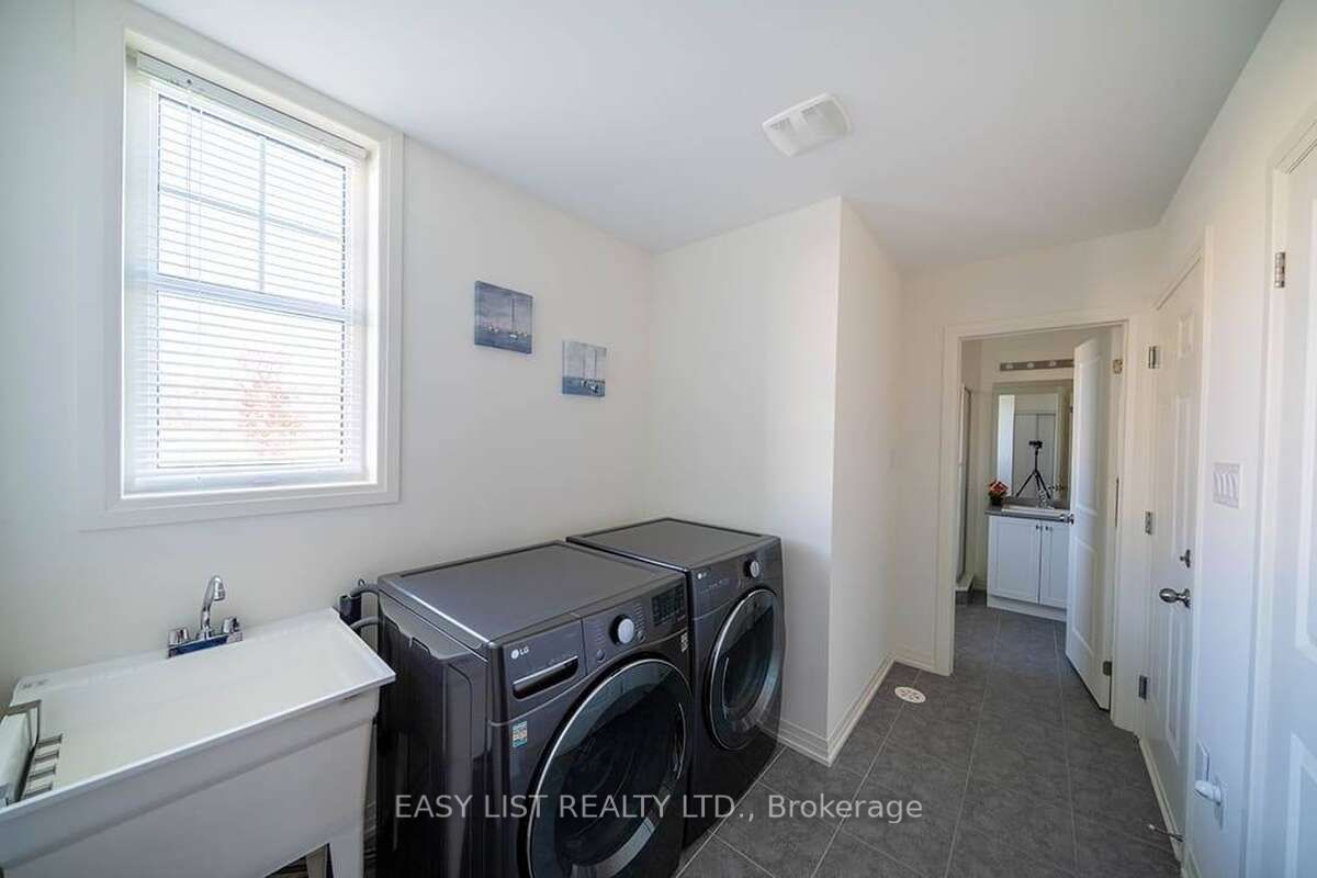 49 Prince William Boulevard Property Photo 5