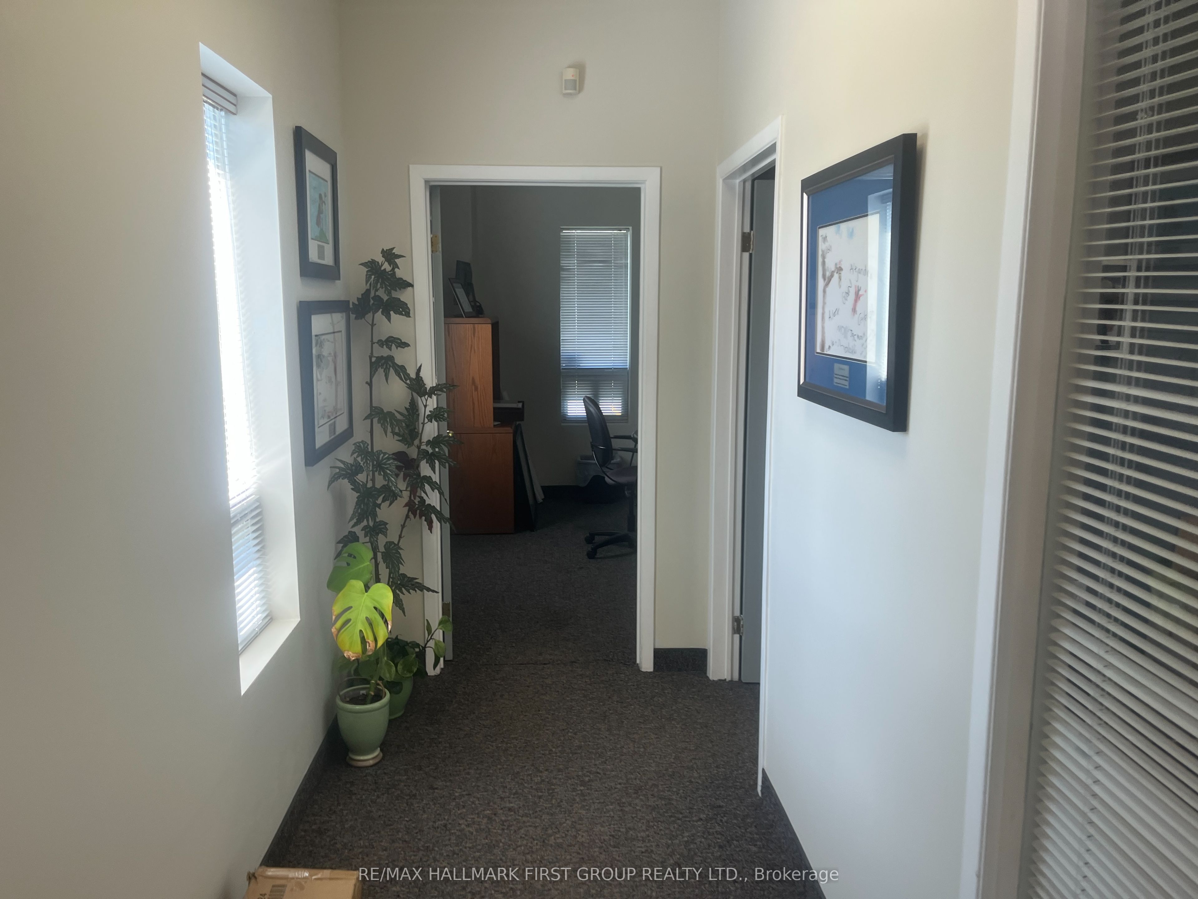 539 Westney Road S 1&5 Property Photo 5