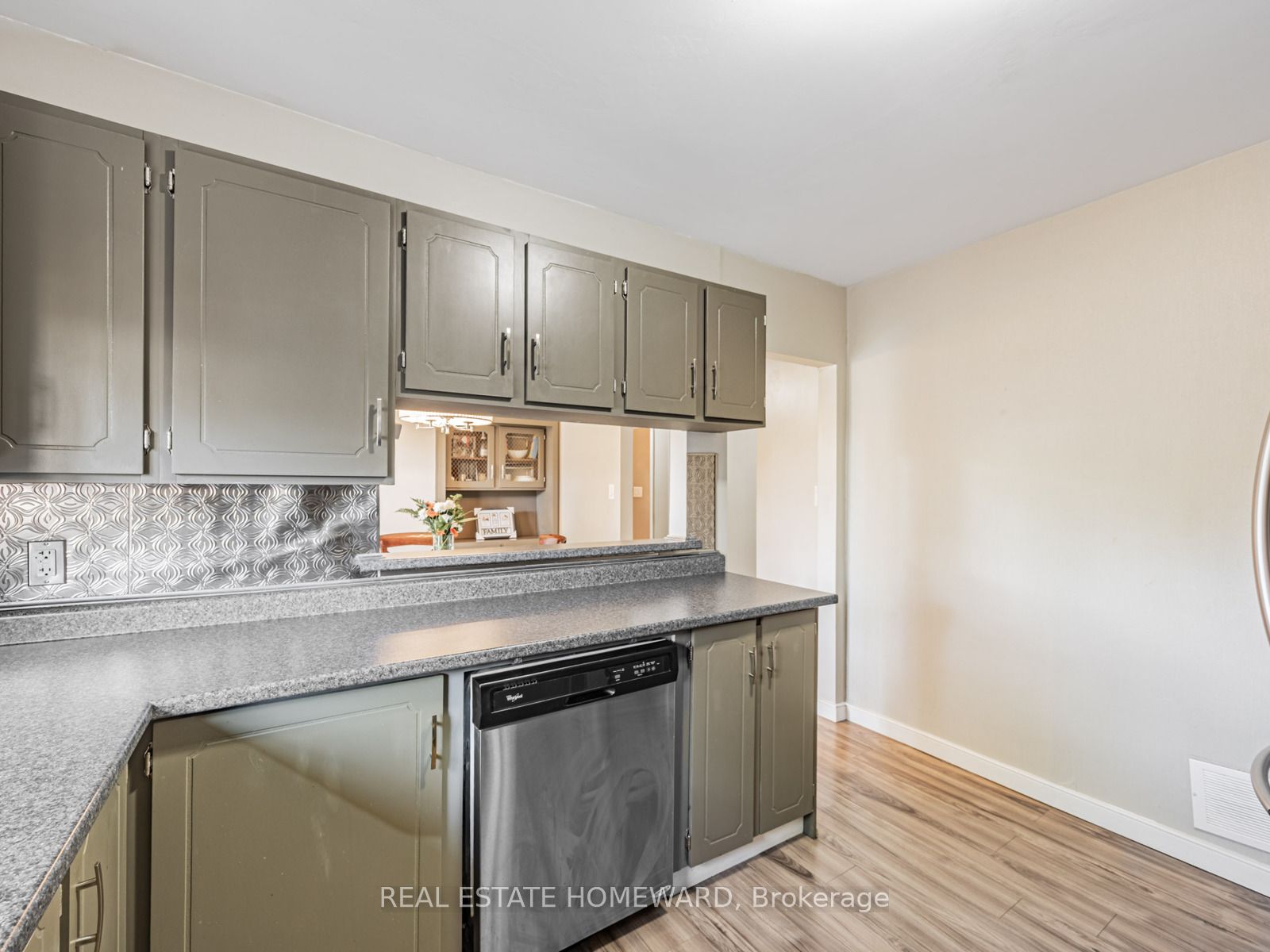 793 Eastglen Drive Property Photo 12