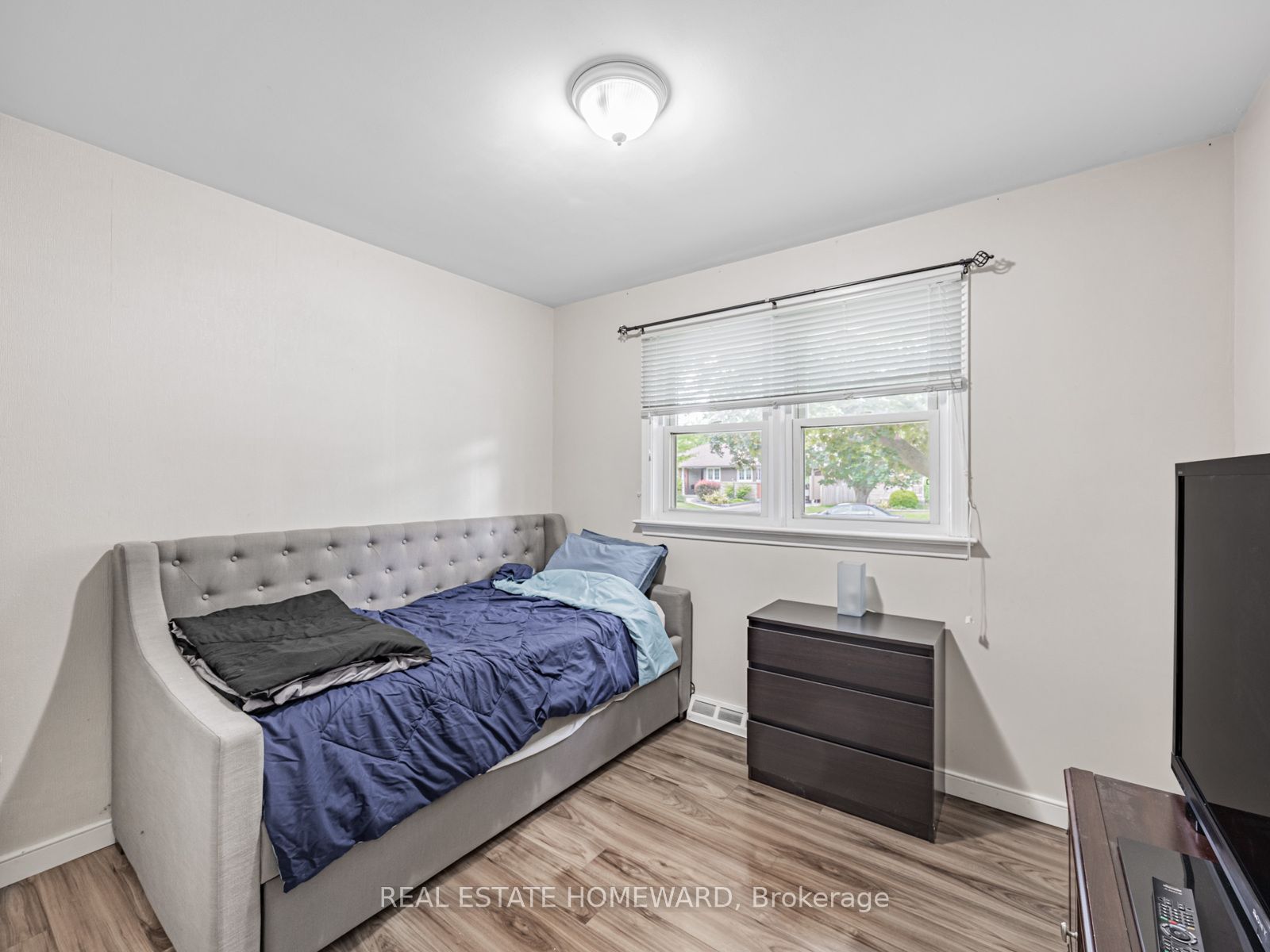 793 Eastglen Drive Property Photo 15